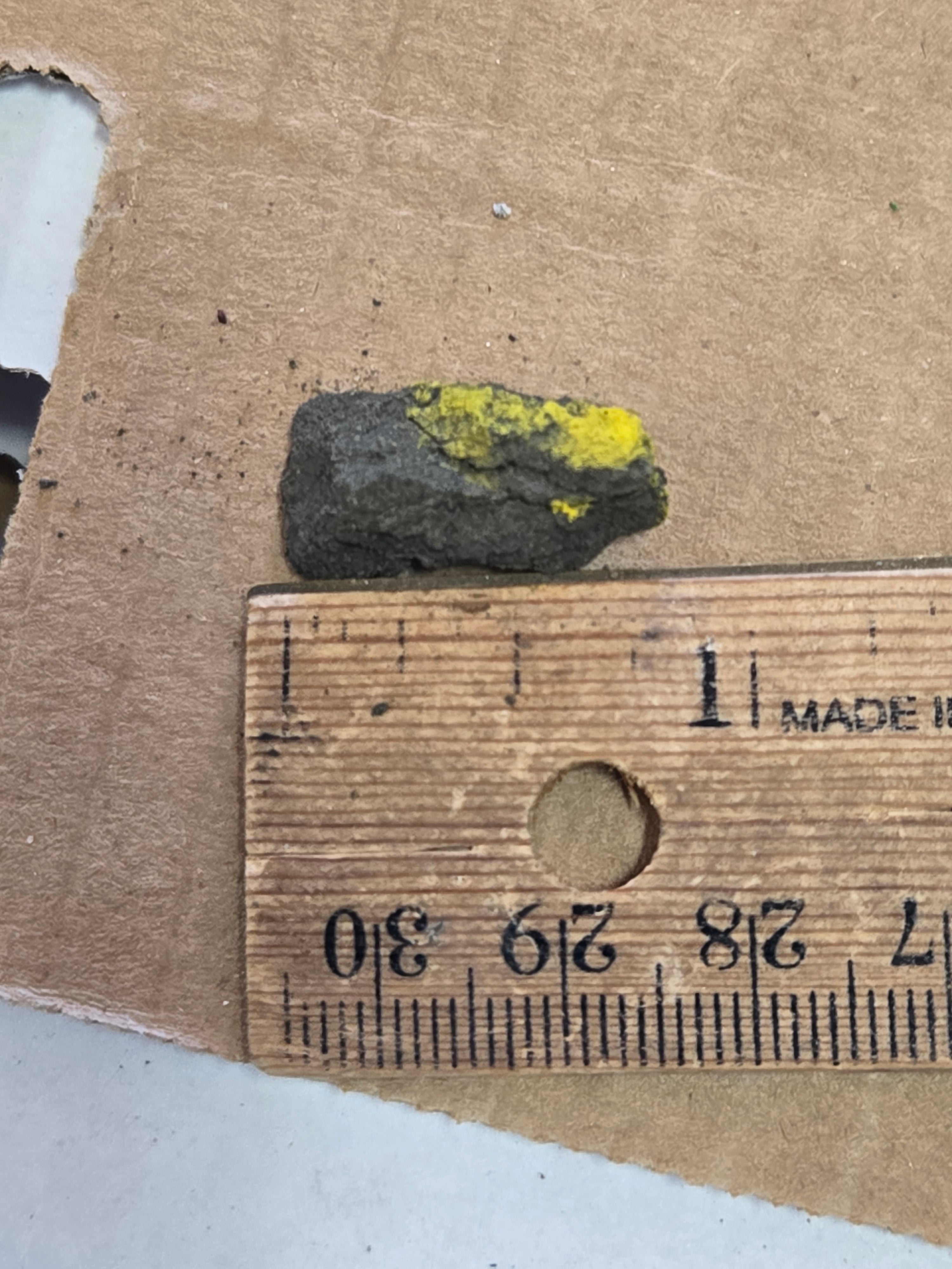 Lasalite on corvusite