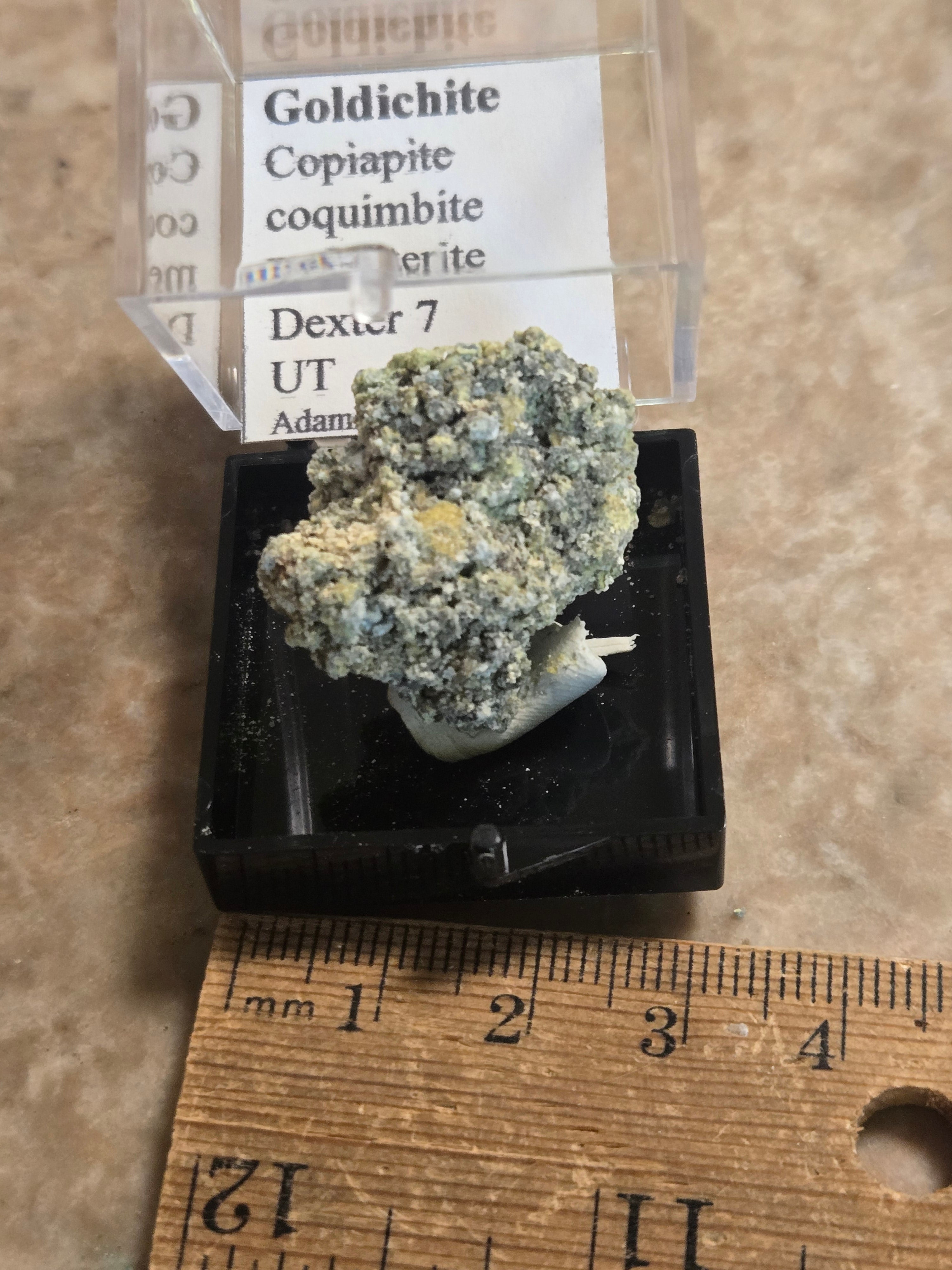 Goldichite copiapite coquimbite melanterite
