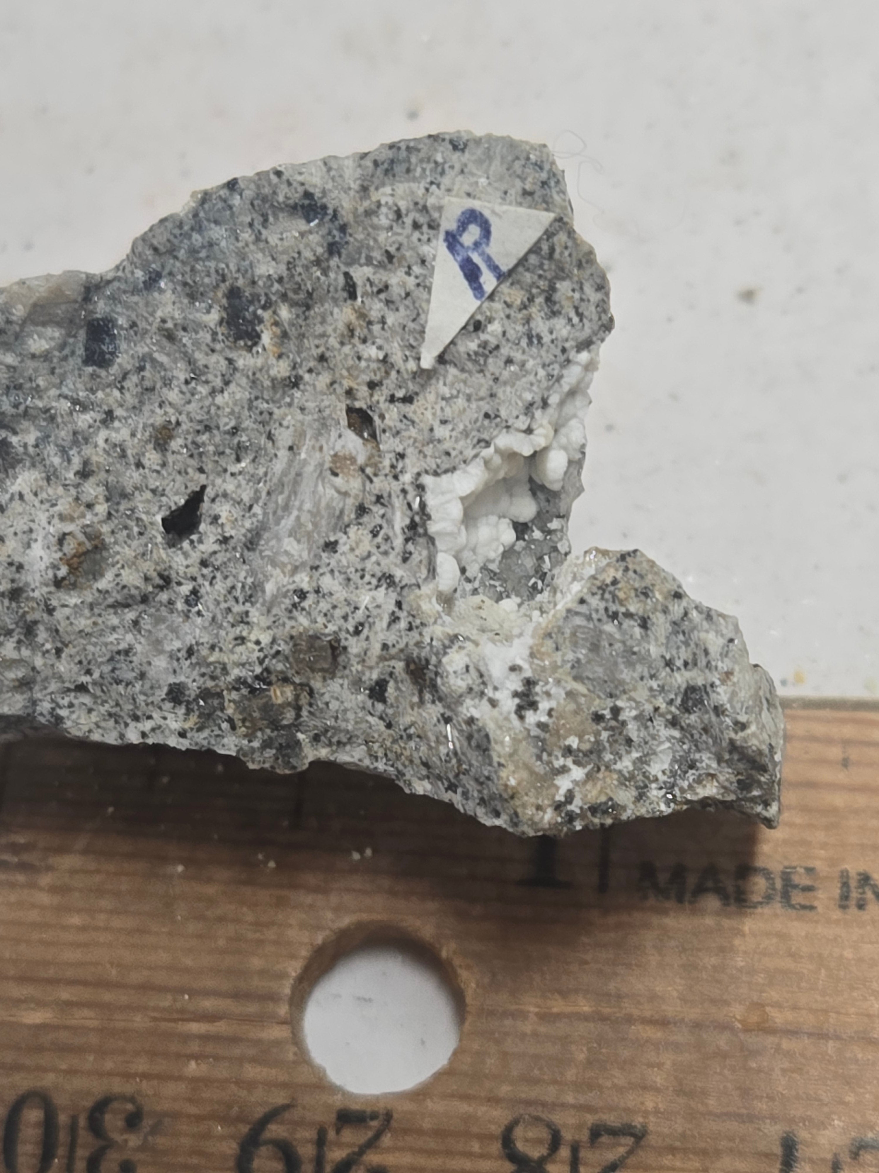 Rosenbuschite