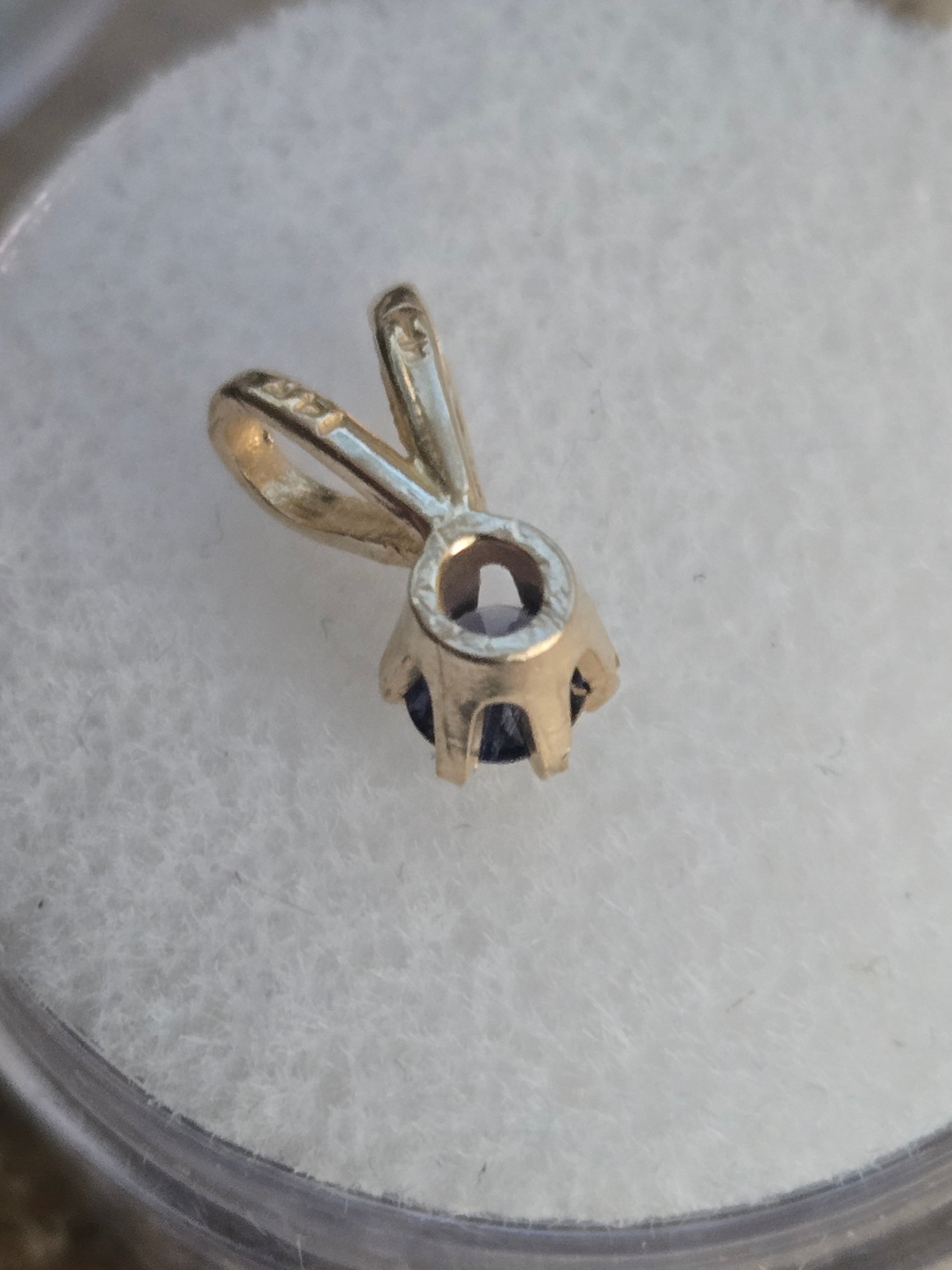 Round Cut Purple Sapphirine Pendant