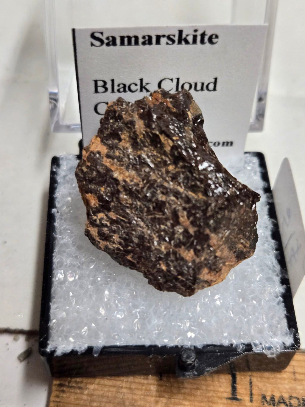 Samarskite