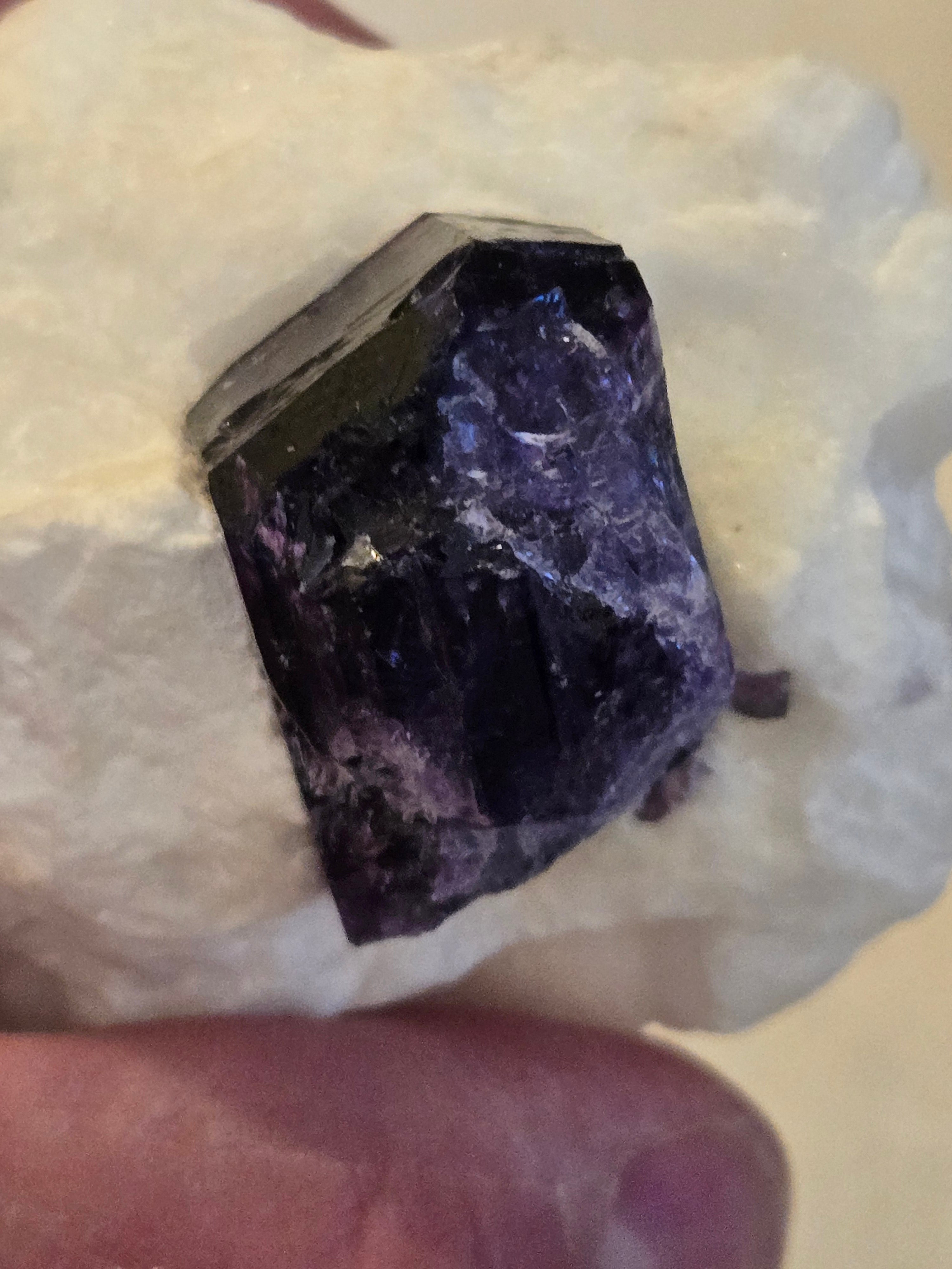 Scapolite specimen
