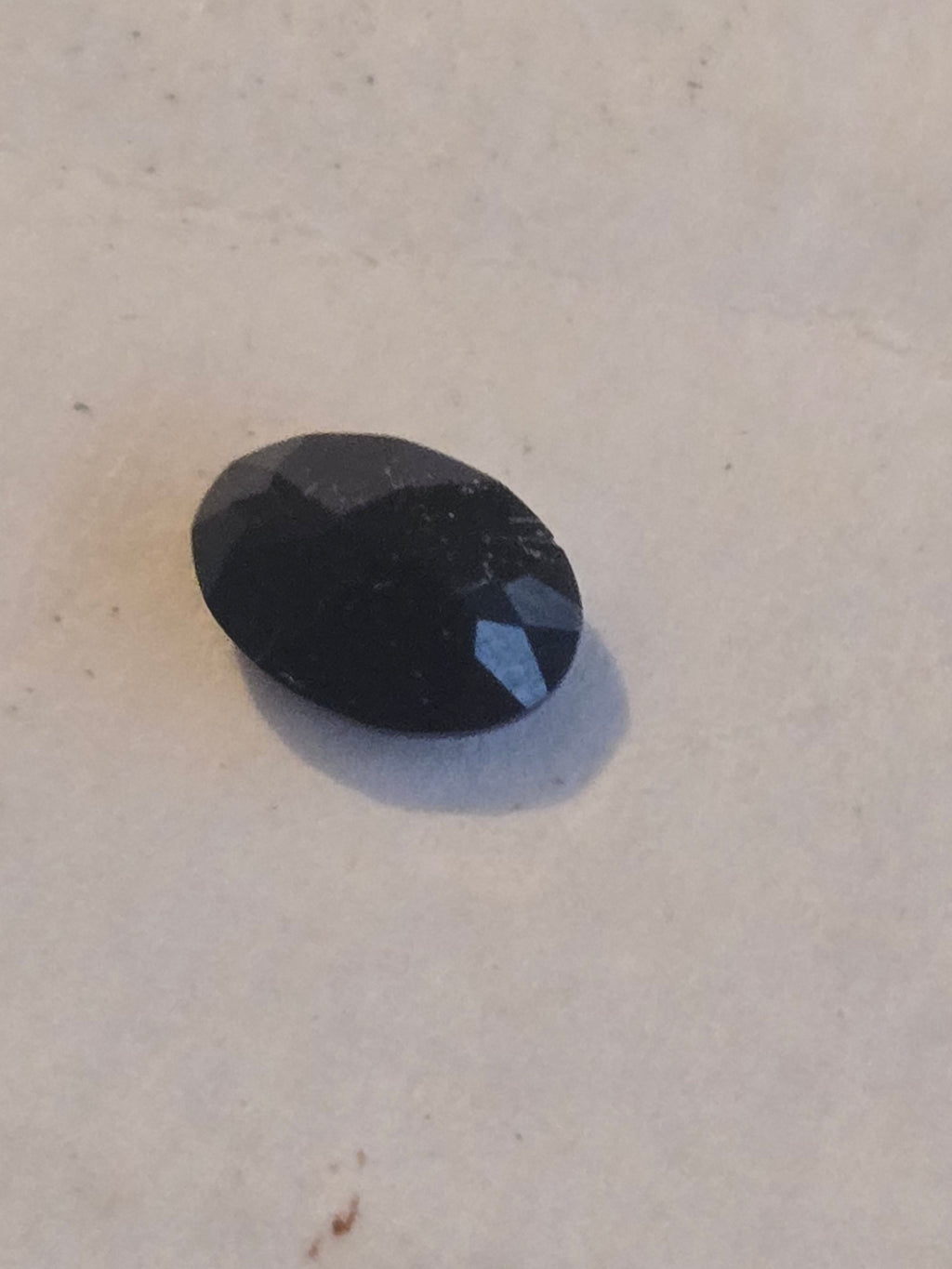 Serendibite facet