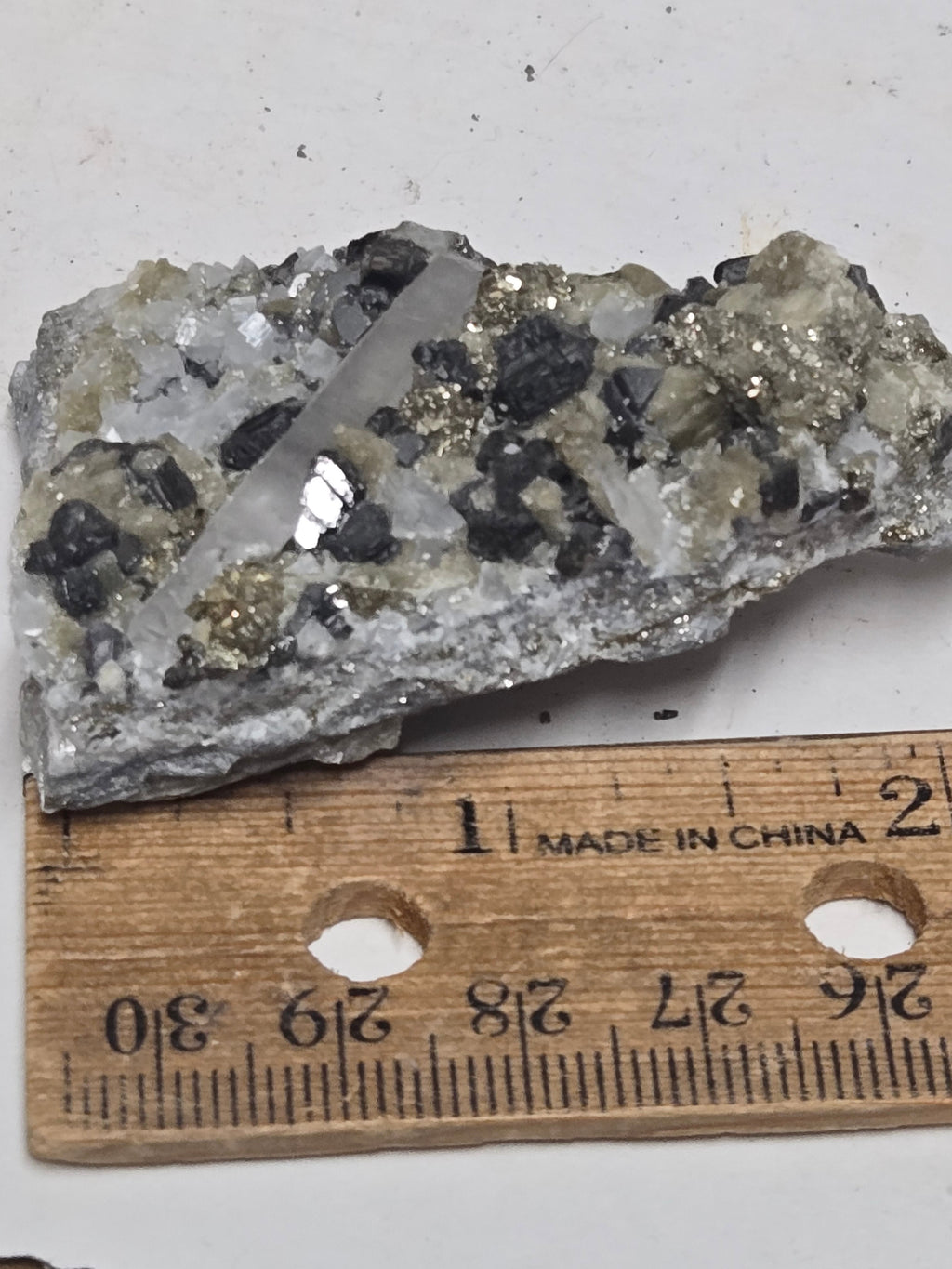 Sphalerite with quartz