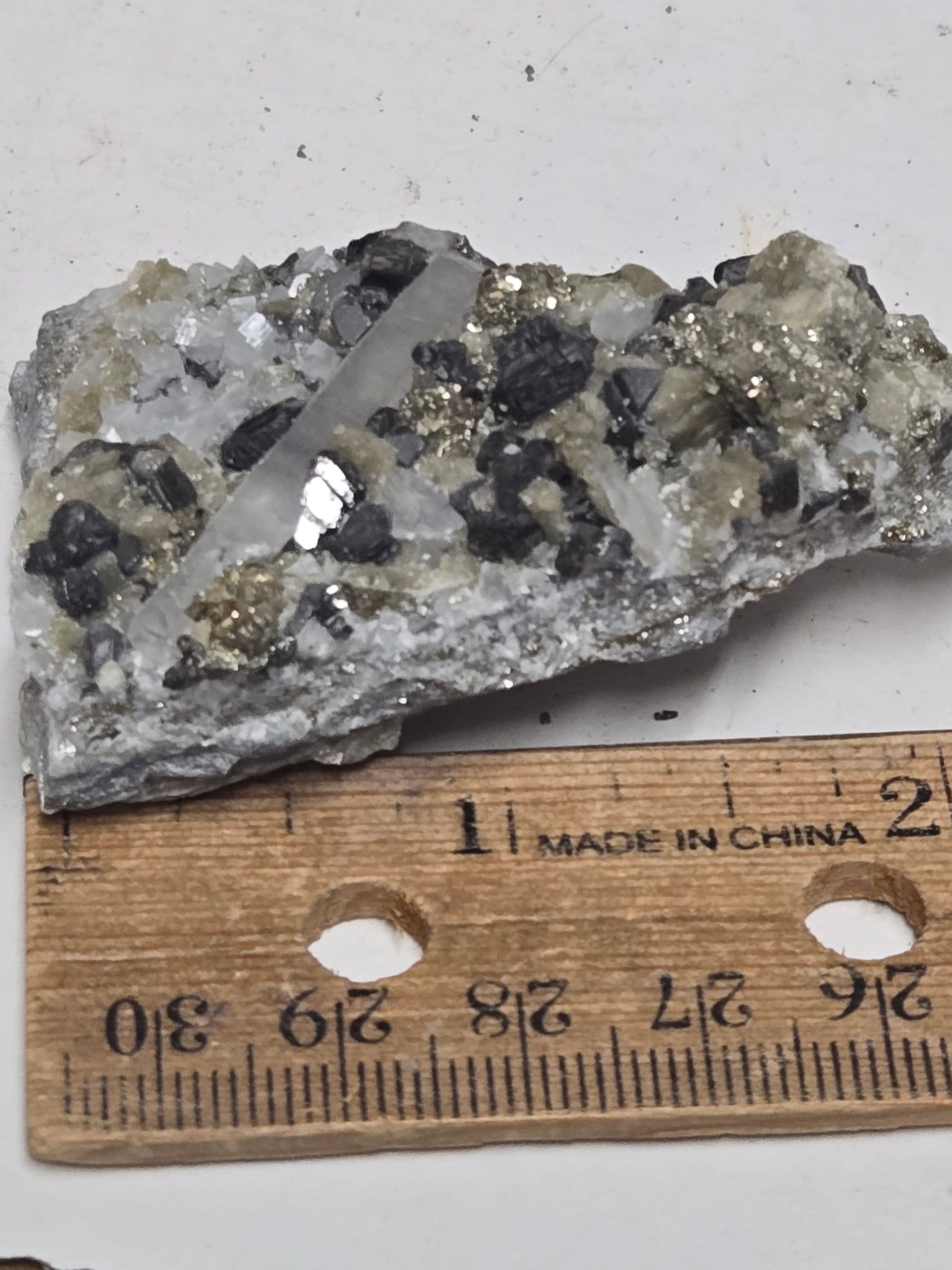 Sphalerite with quartz