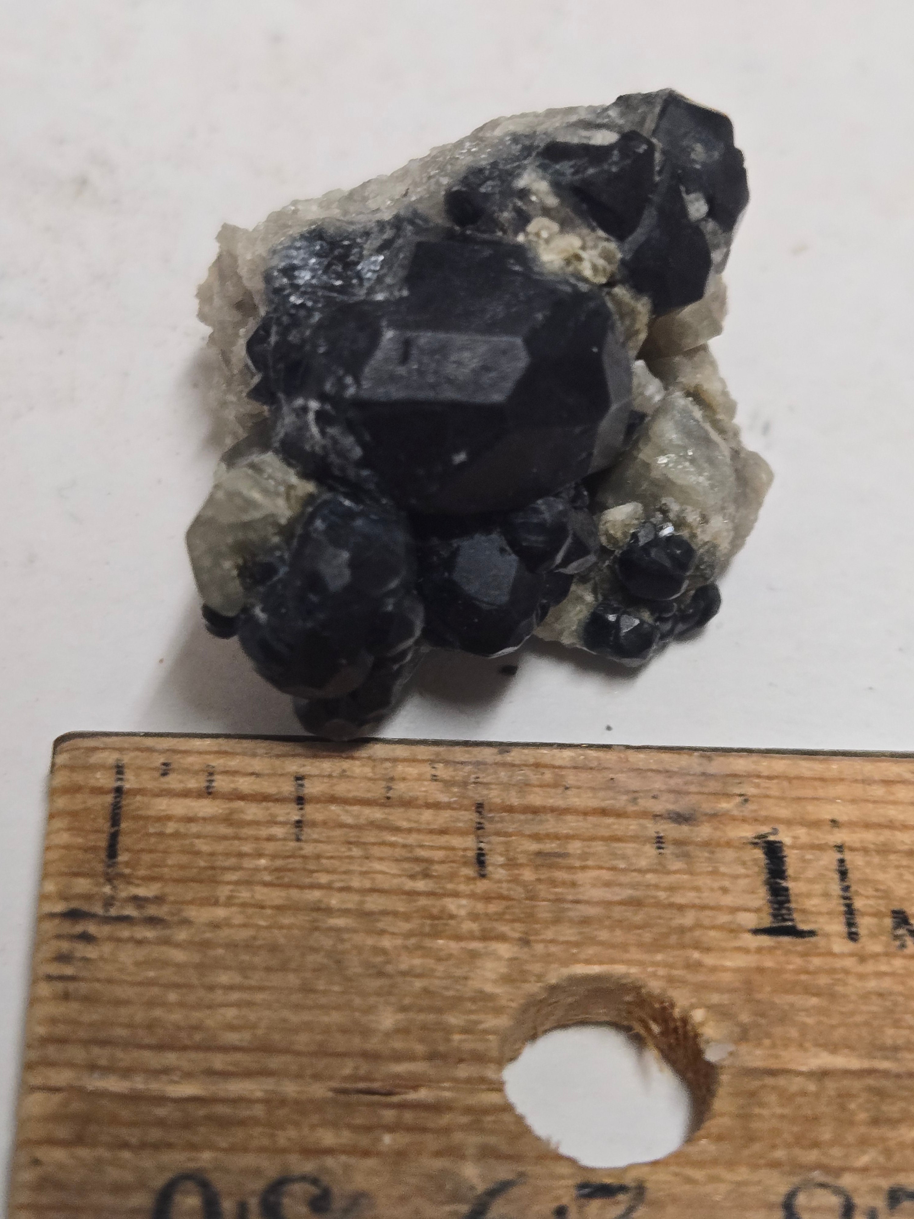 Spinel specimen
