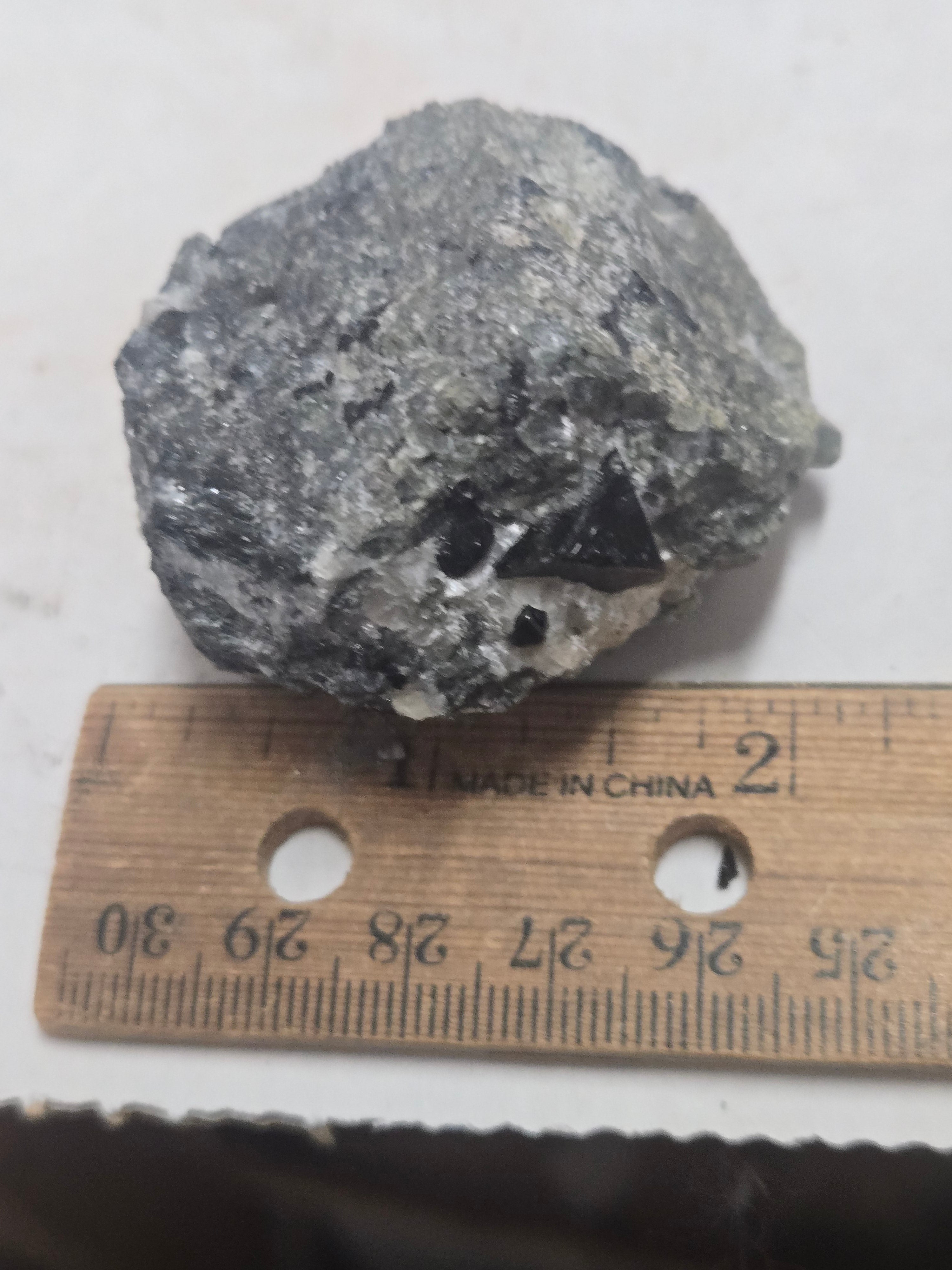 Spinel specimen