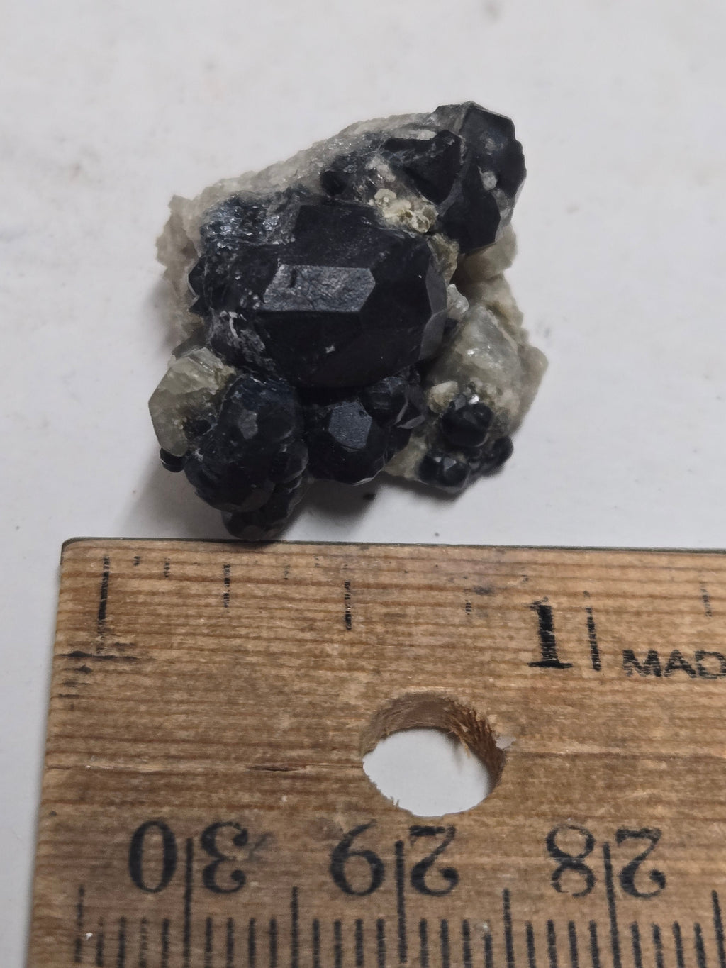 Spinel specimen