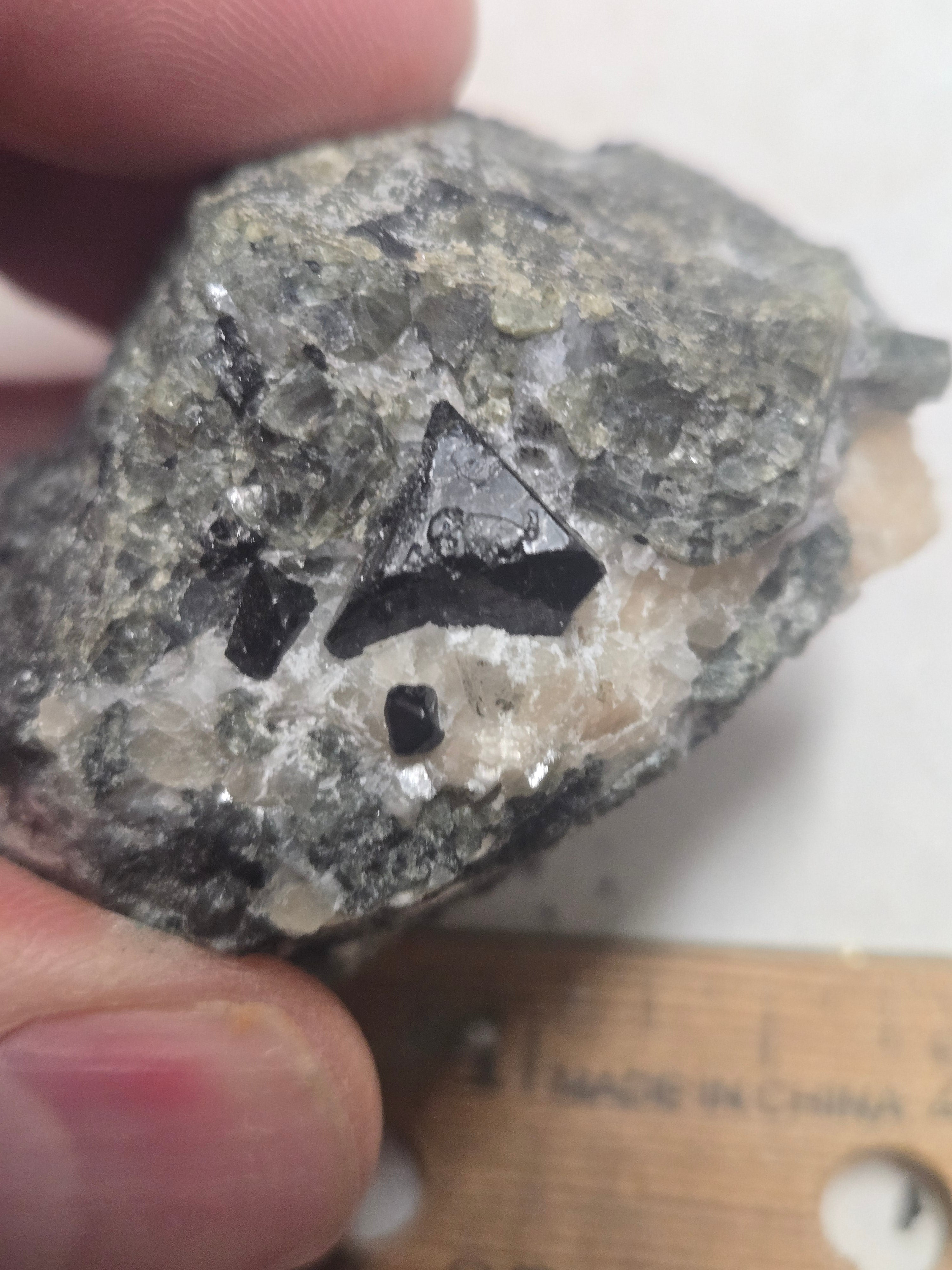 Spinel specimen