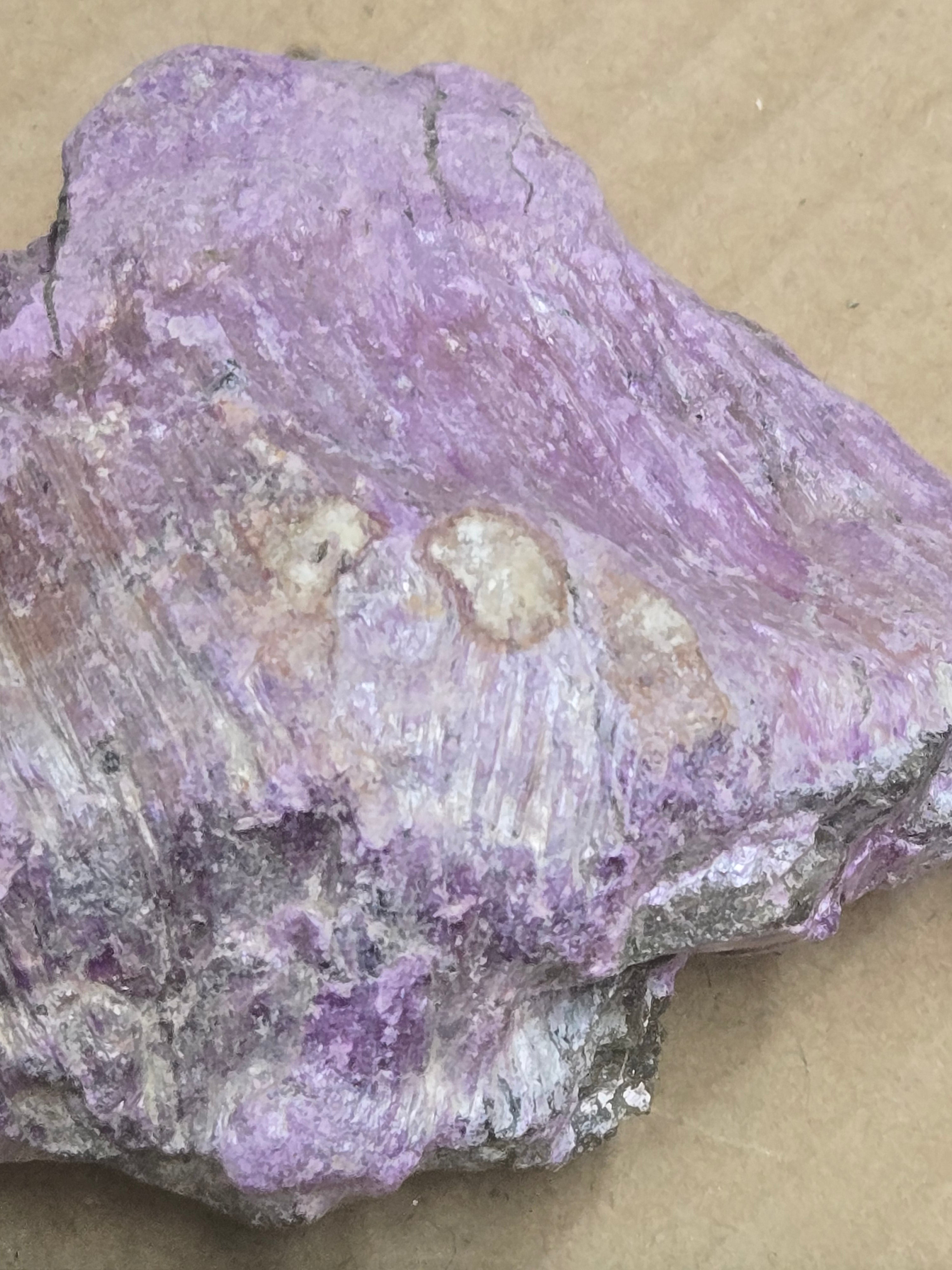 Stichtite