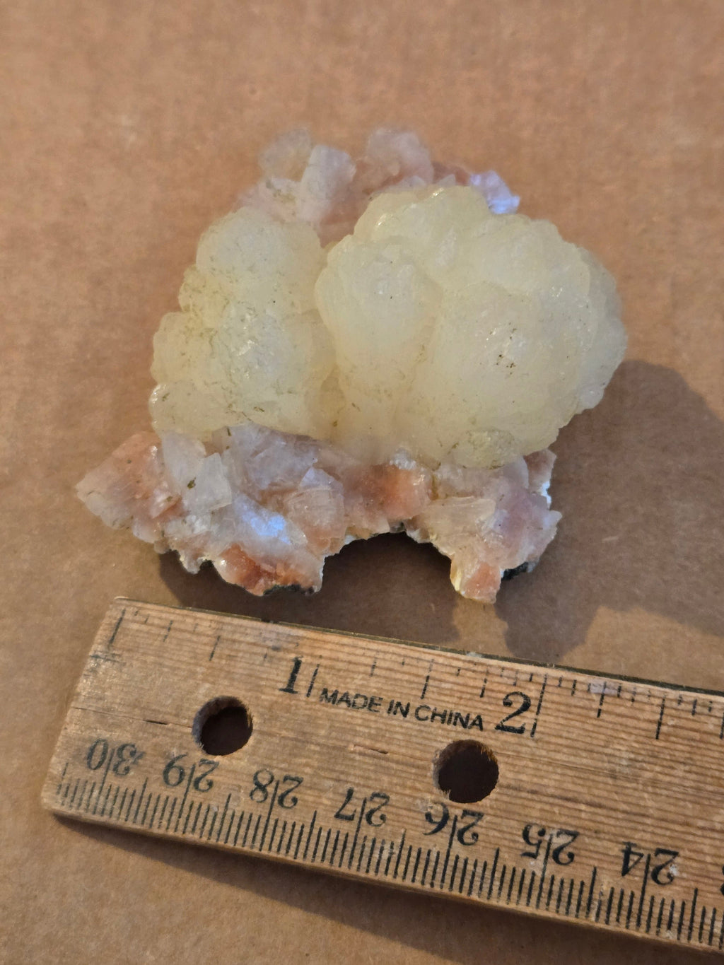 Stilbite on heulandite