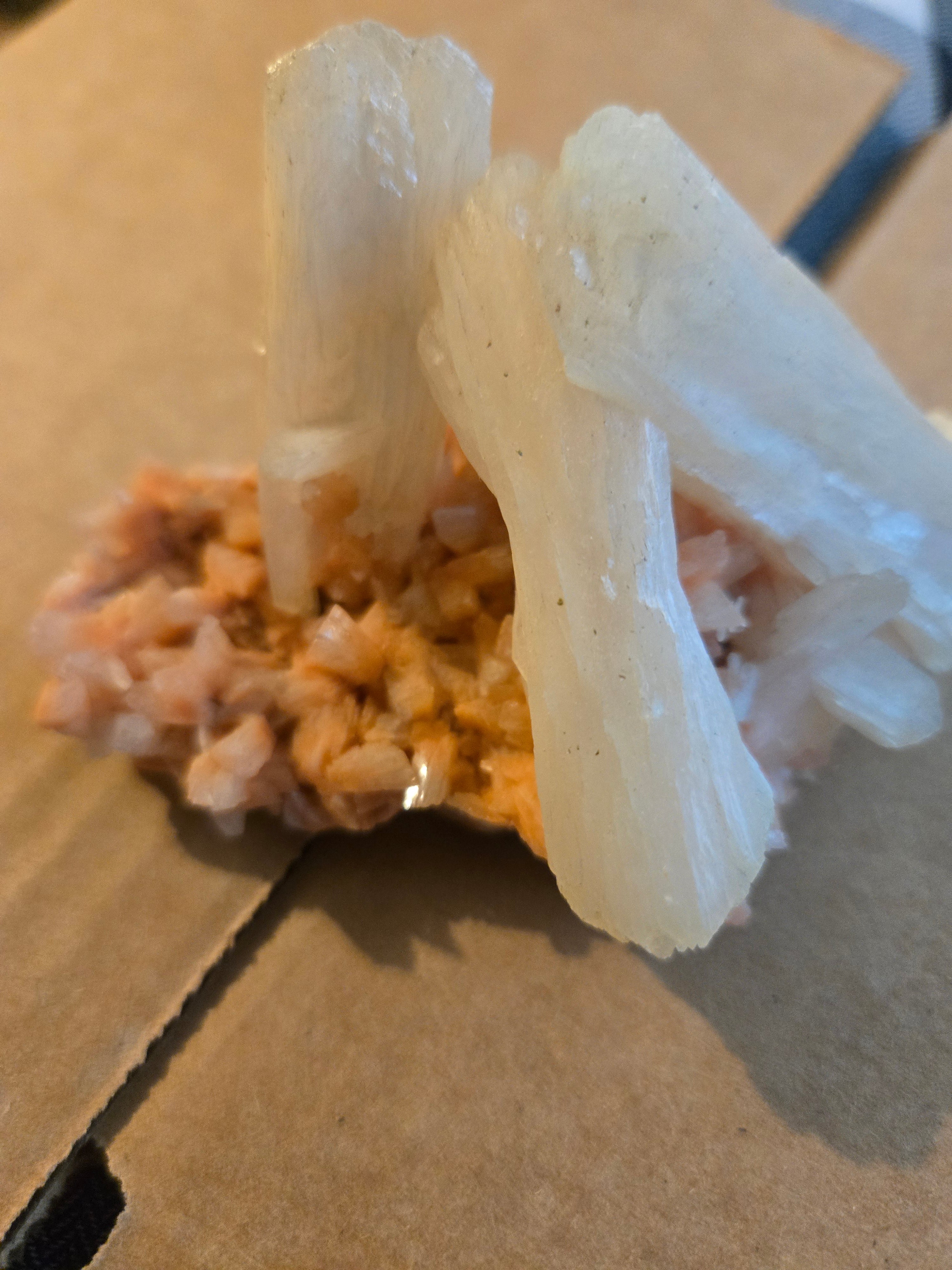 Stilbite on heulandite