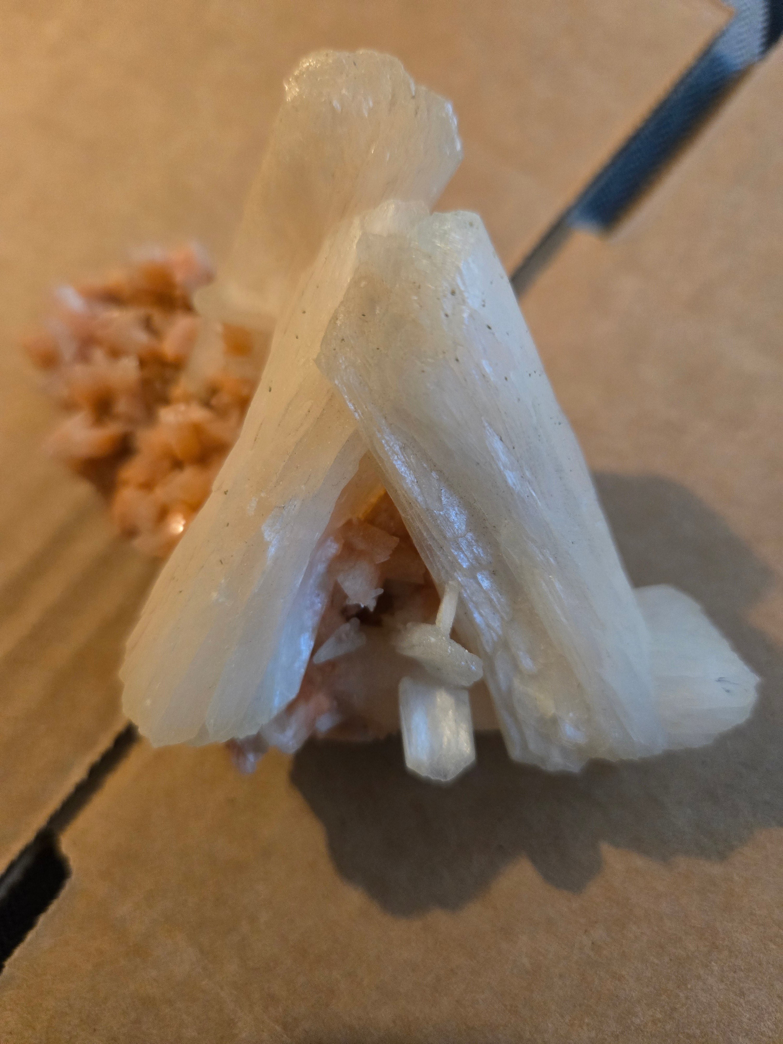 Stilbite on heulandite