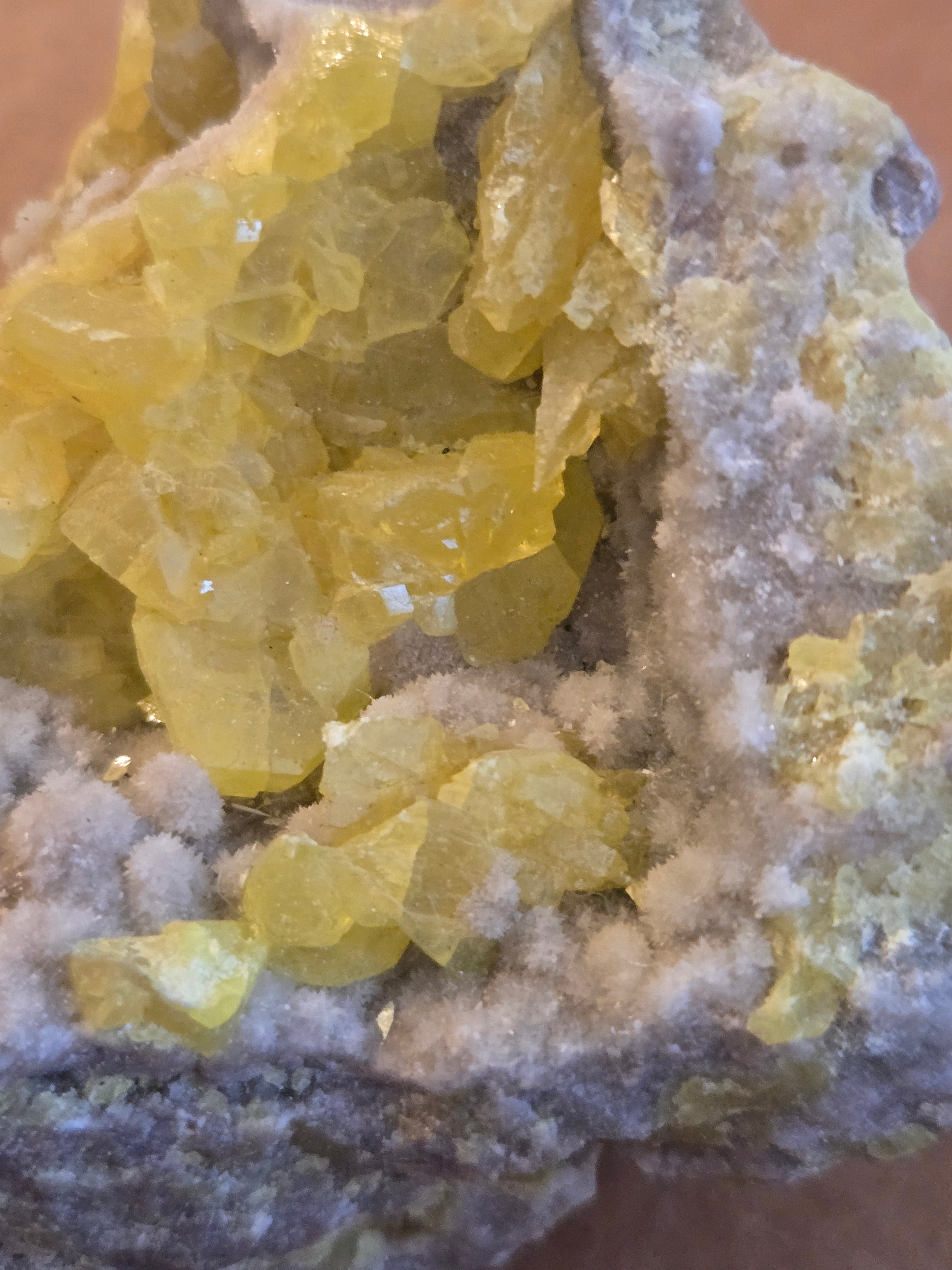 Sulfur specimen sulphur
