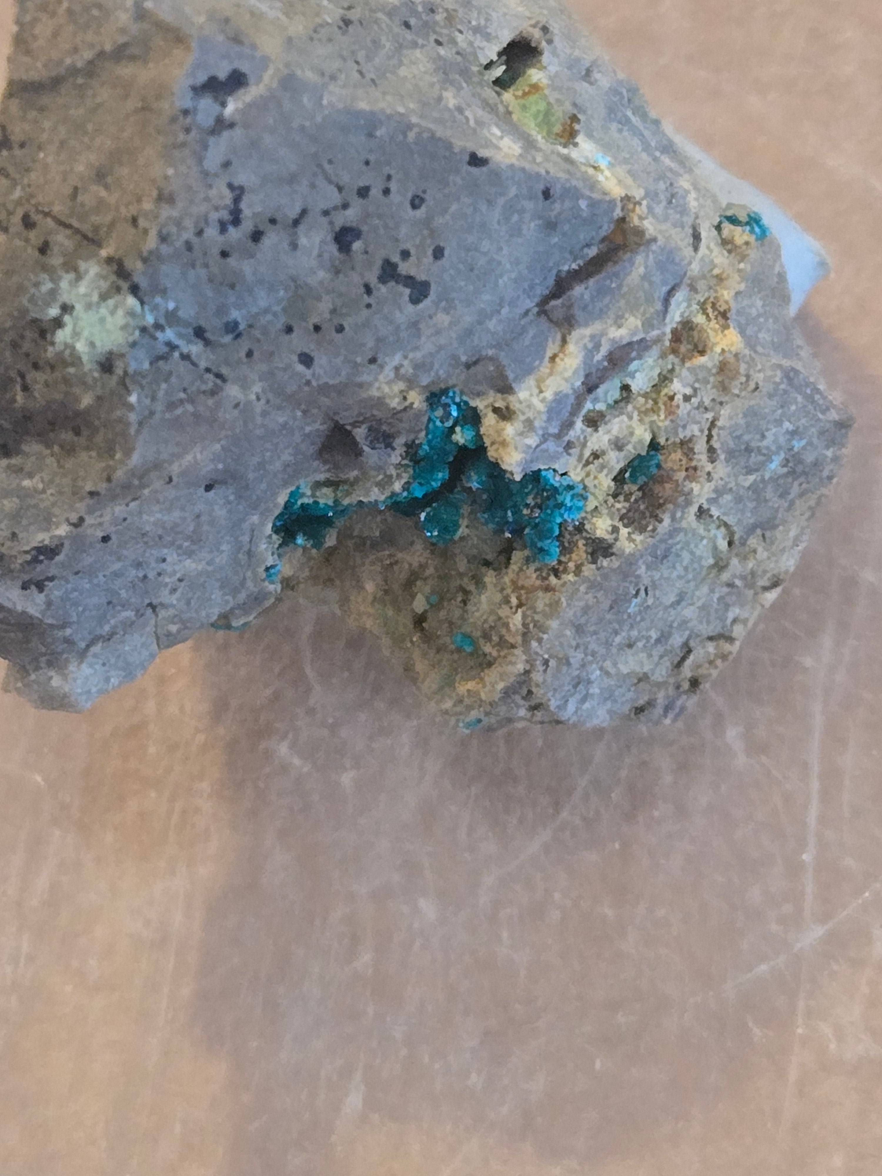 Tangdanite