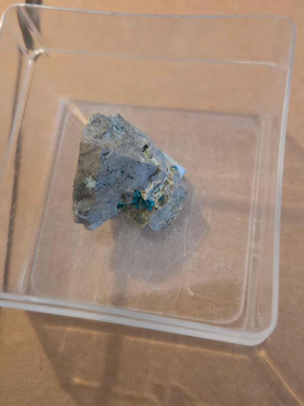 Tangdanite
