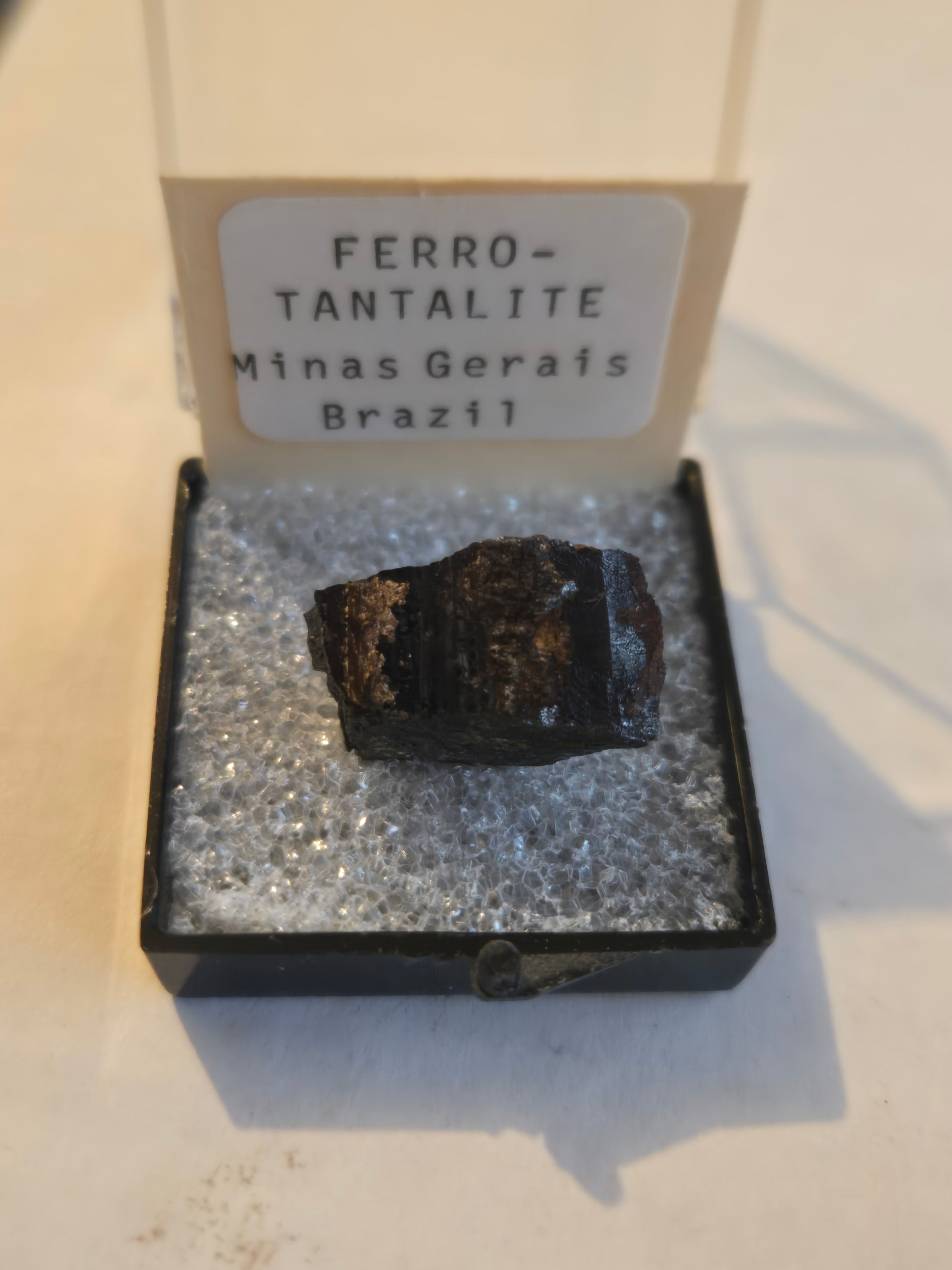Tantalite Fe specimen