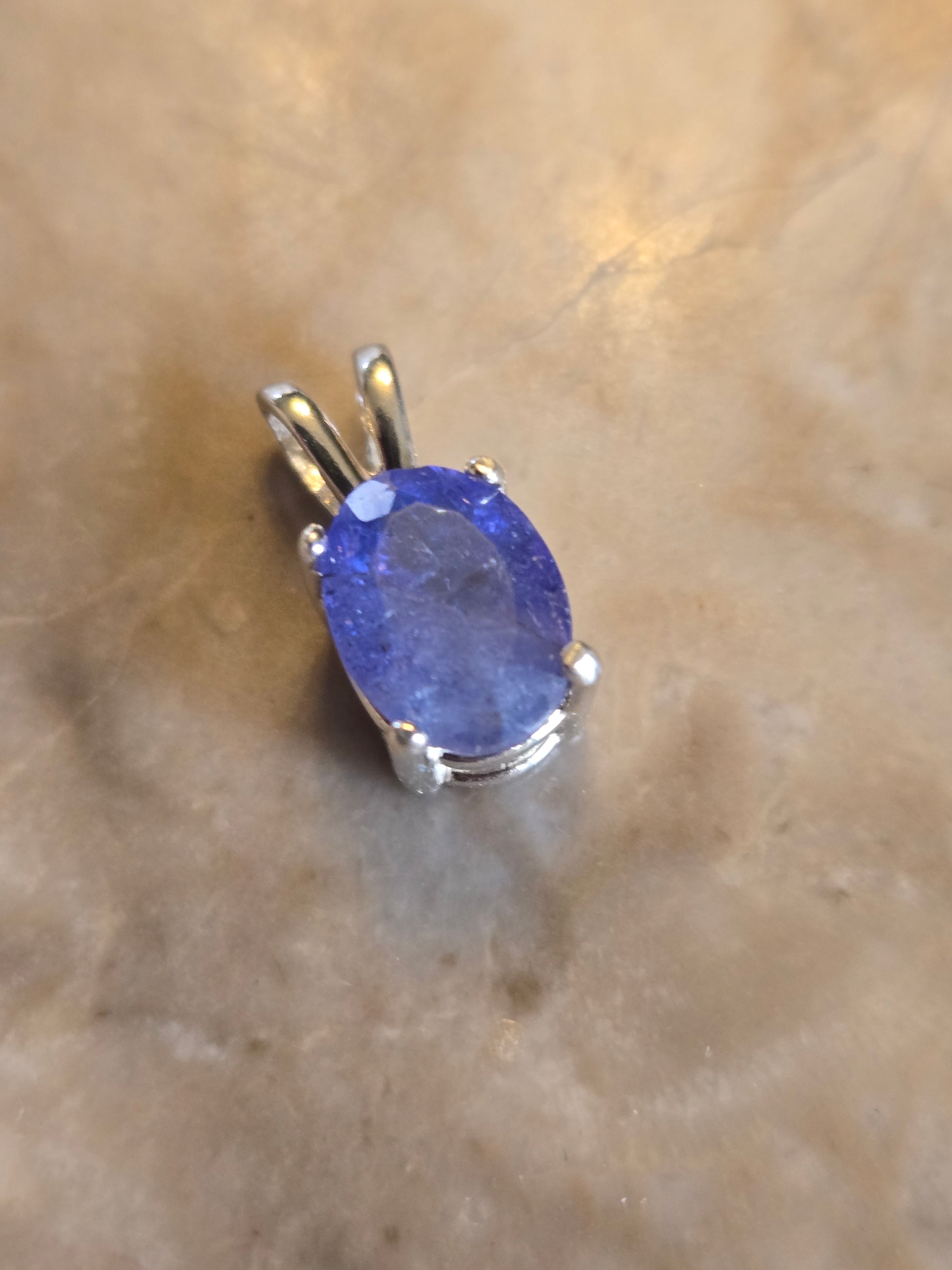 Tanzanite pendant