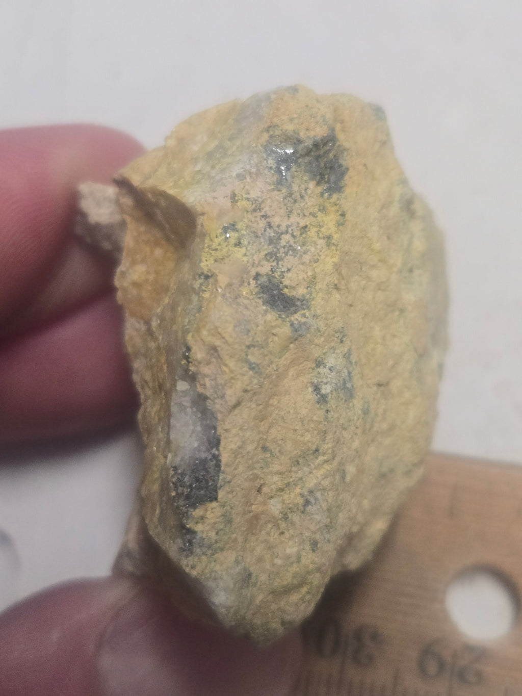 Tellurium var native w tellurite