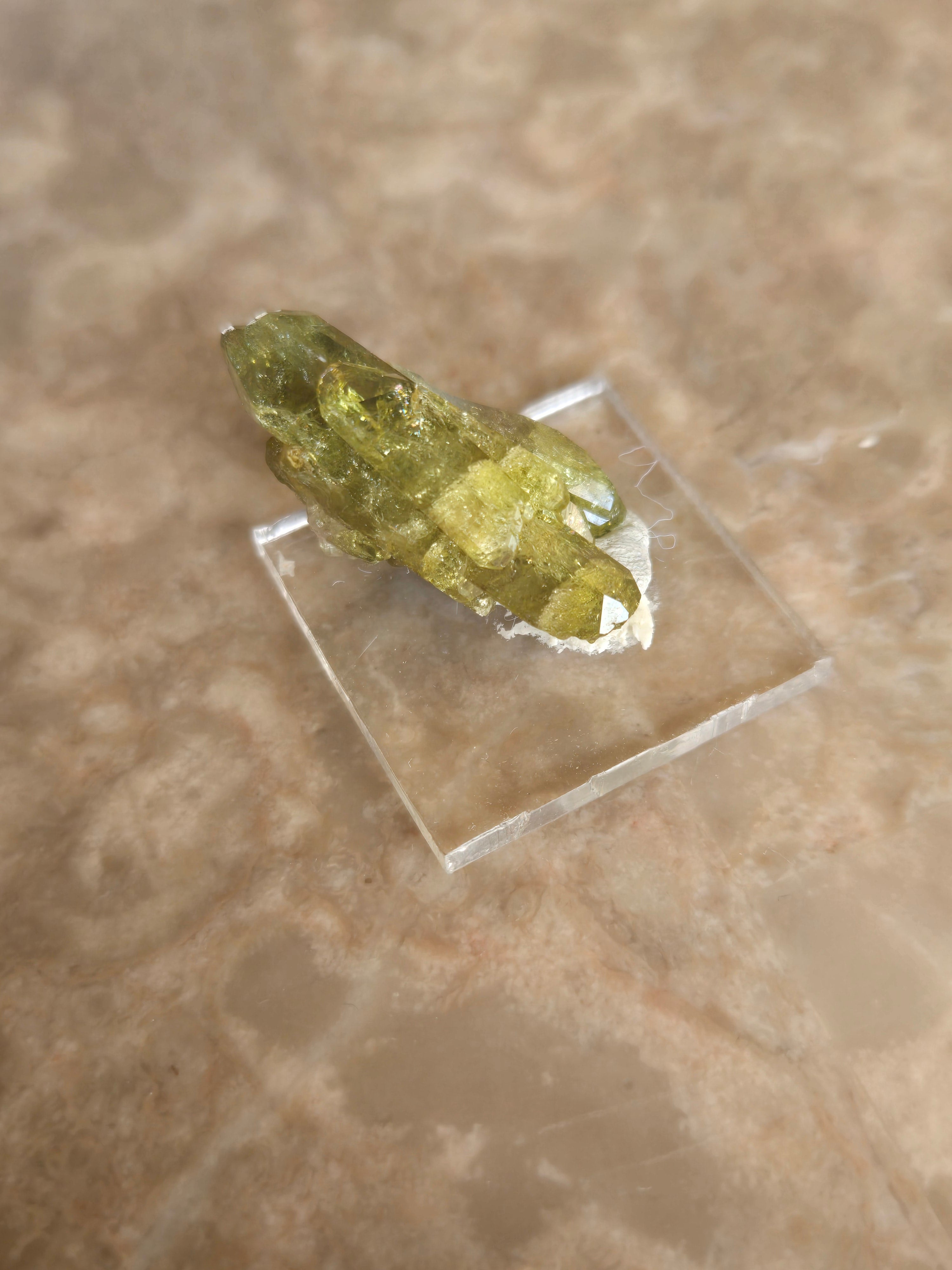 Twinned Vesuvianite specimen