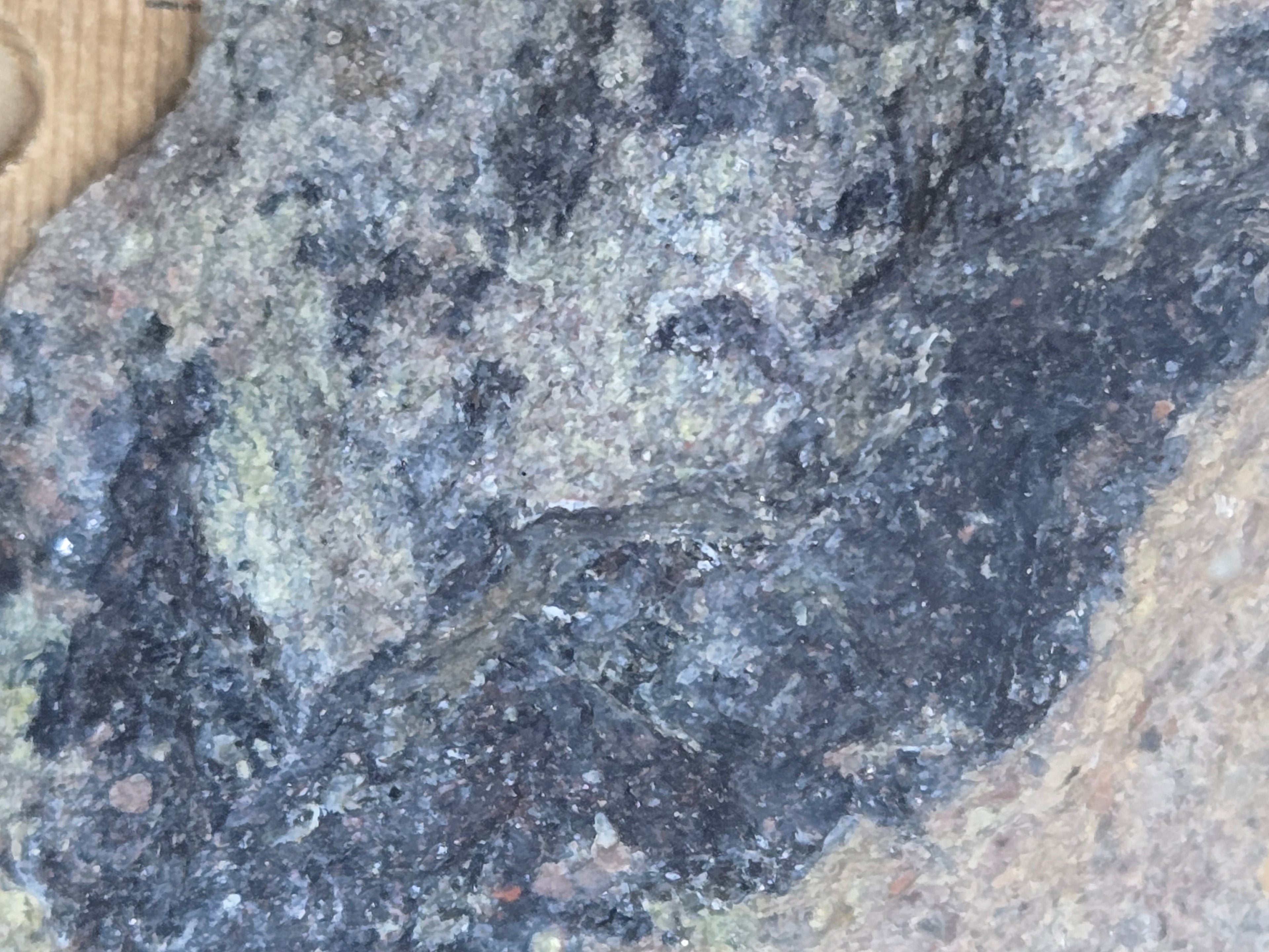 Uraninite specimen