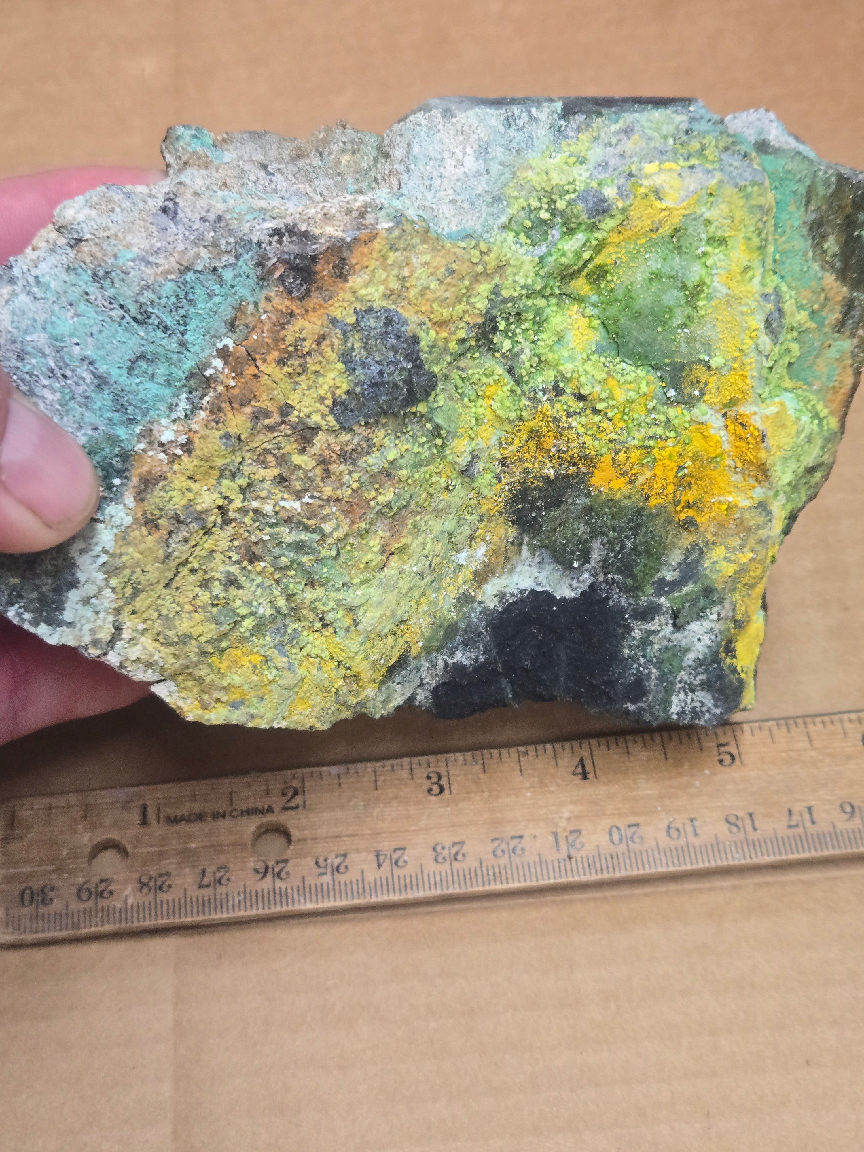 Uranophane with uraninite