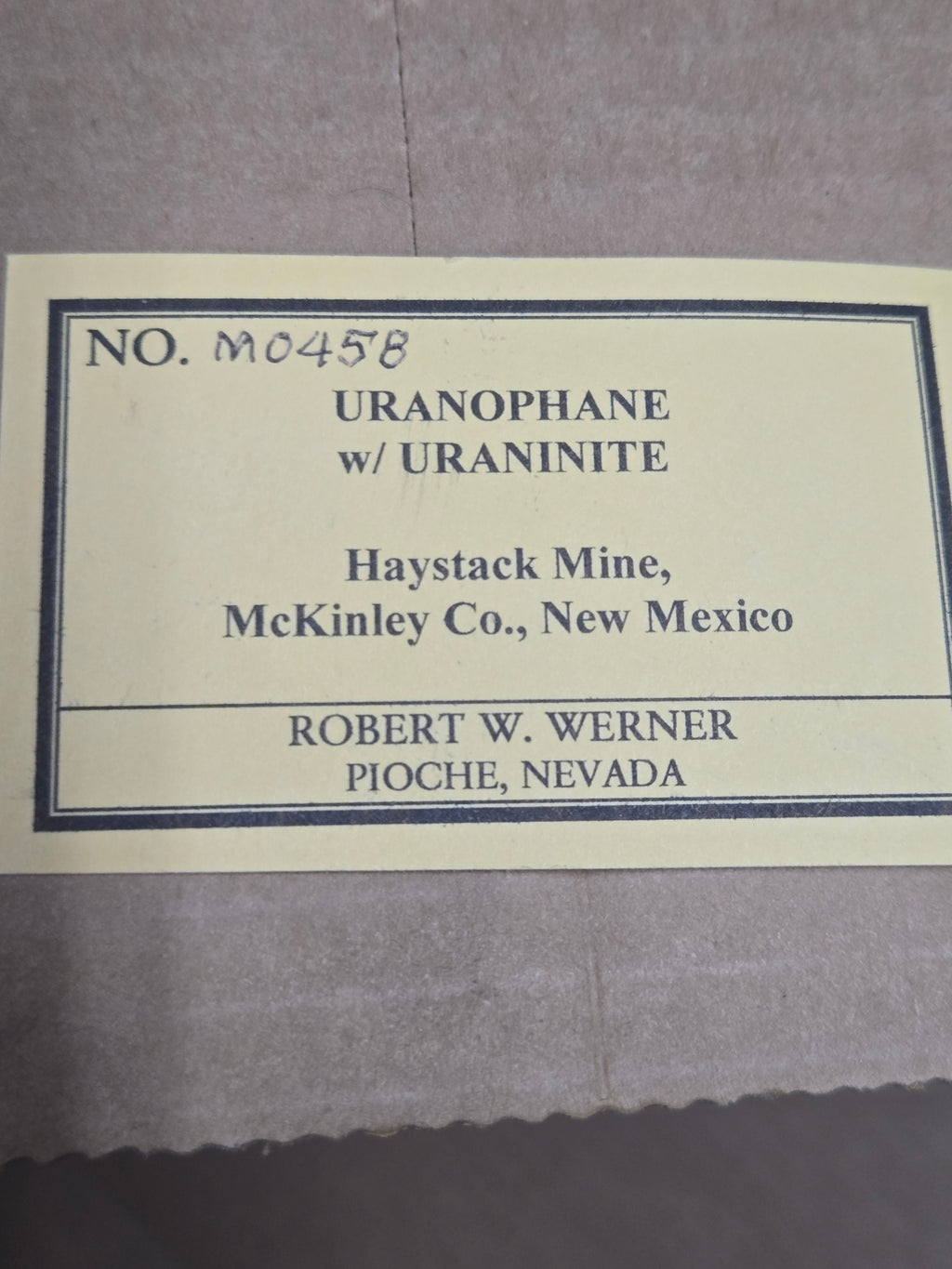 Uranophane with uraninite
