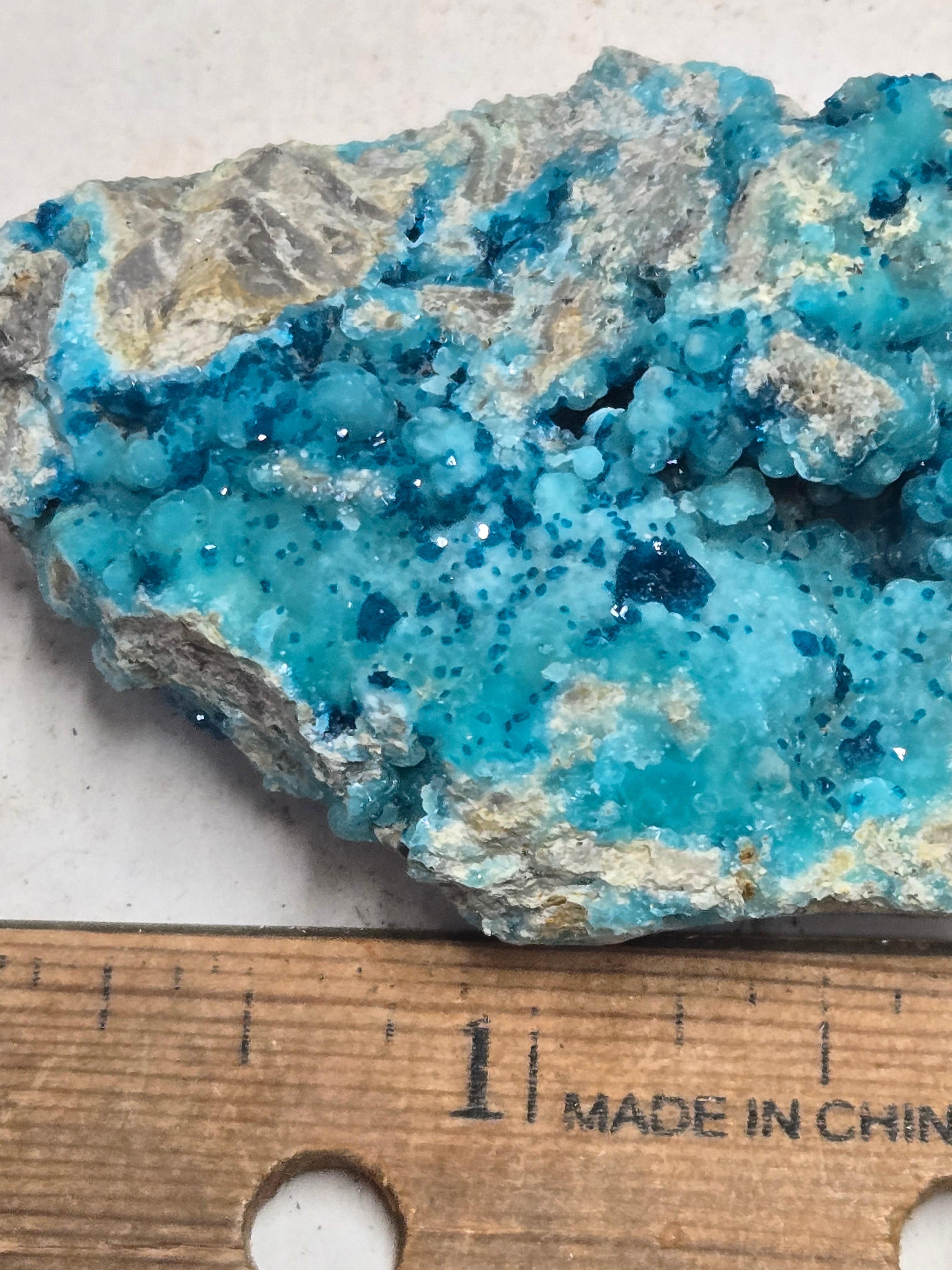 Veszelyite on hemimorphite