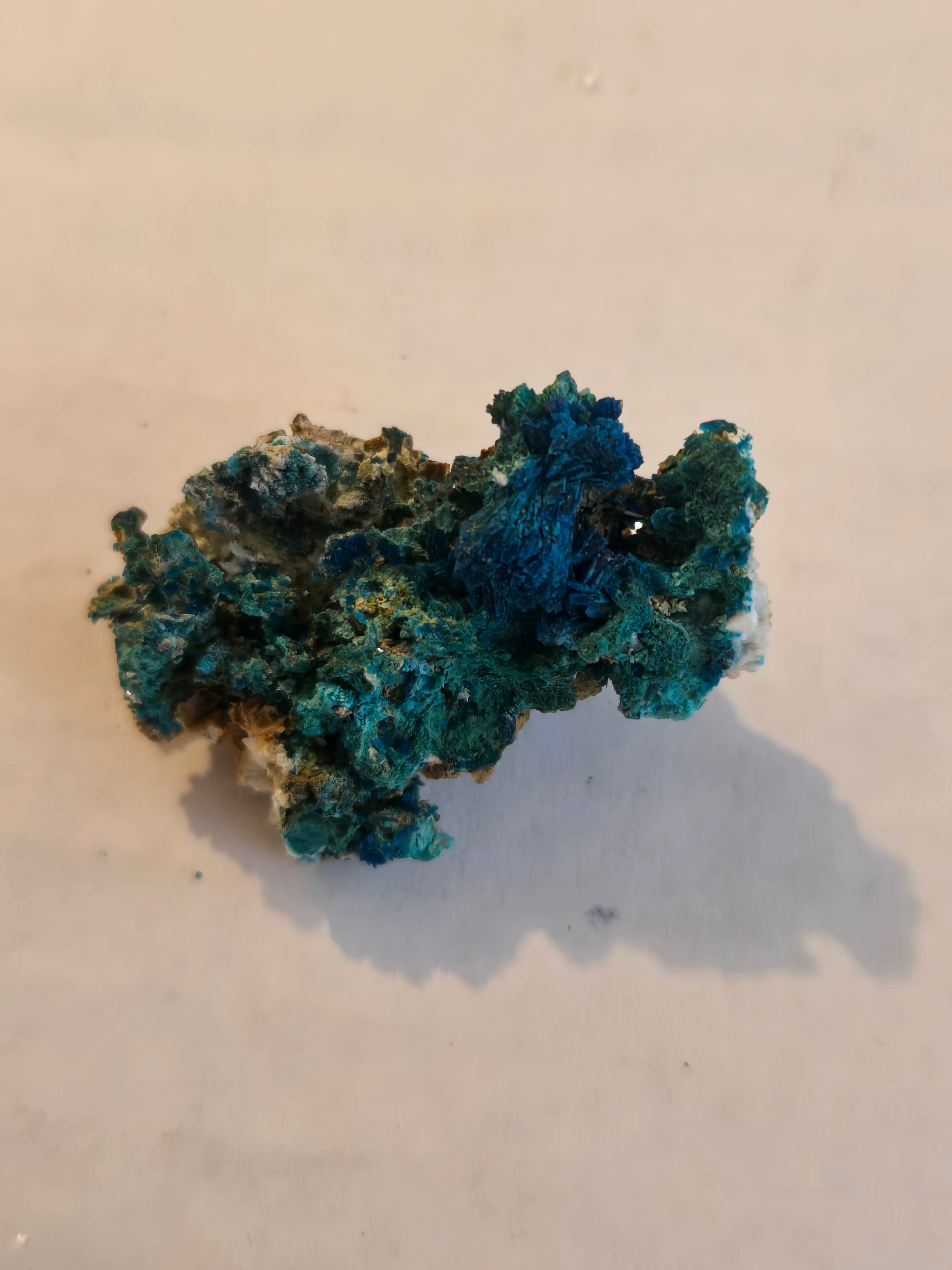 Veszelyite specimen