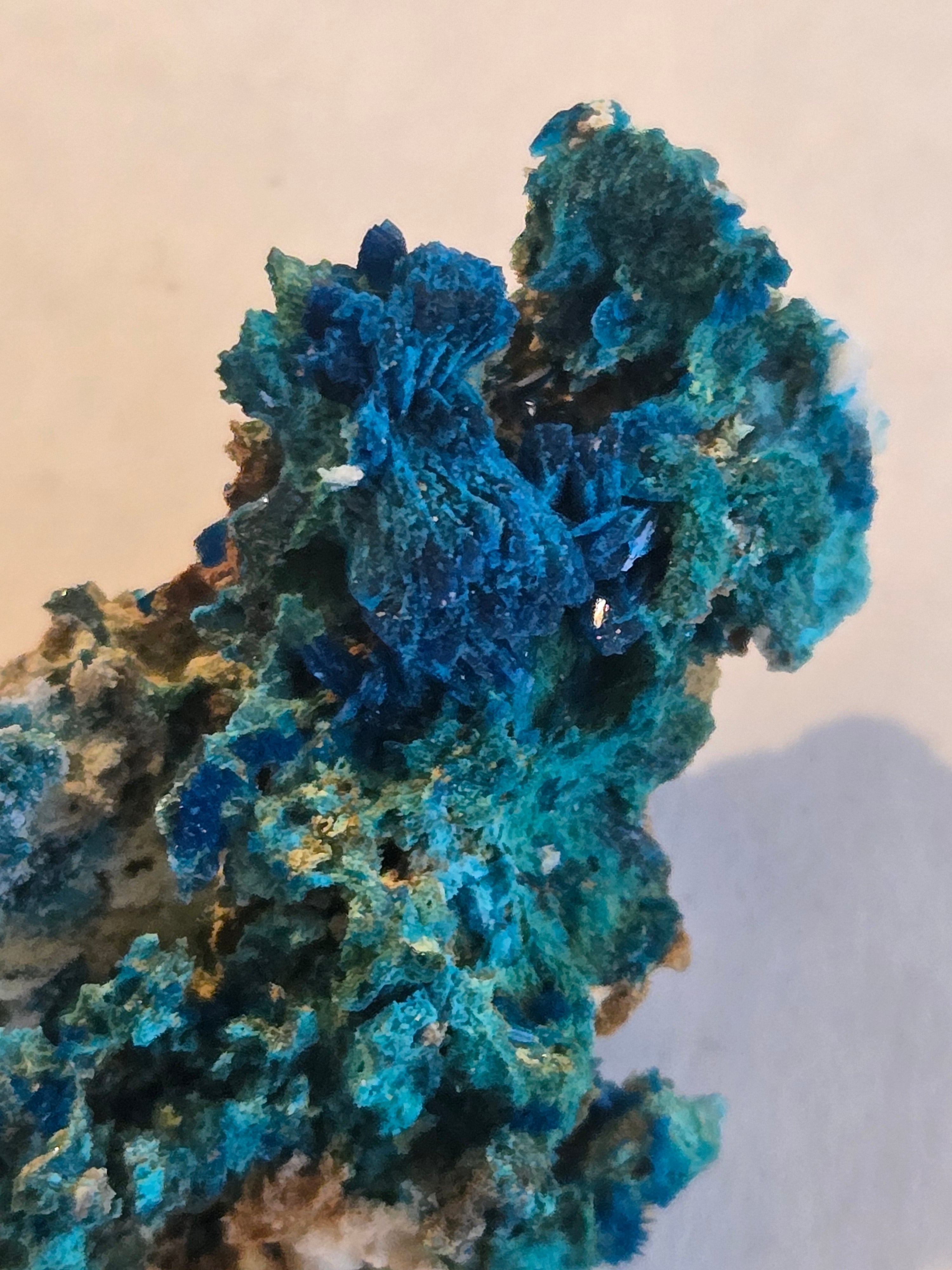 Veszelyite specimen