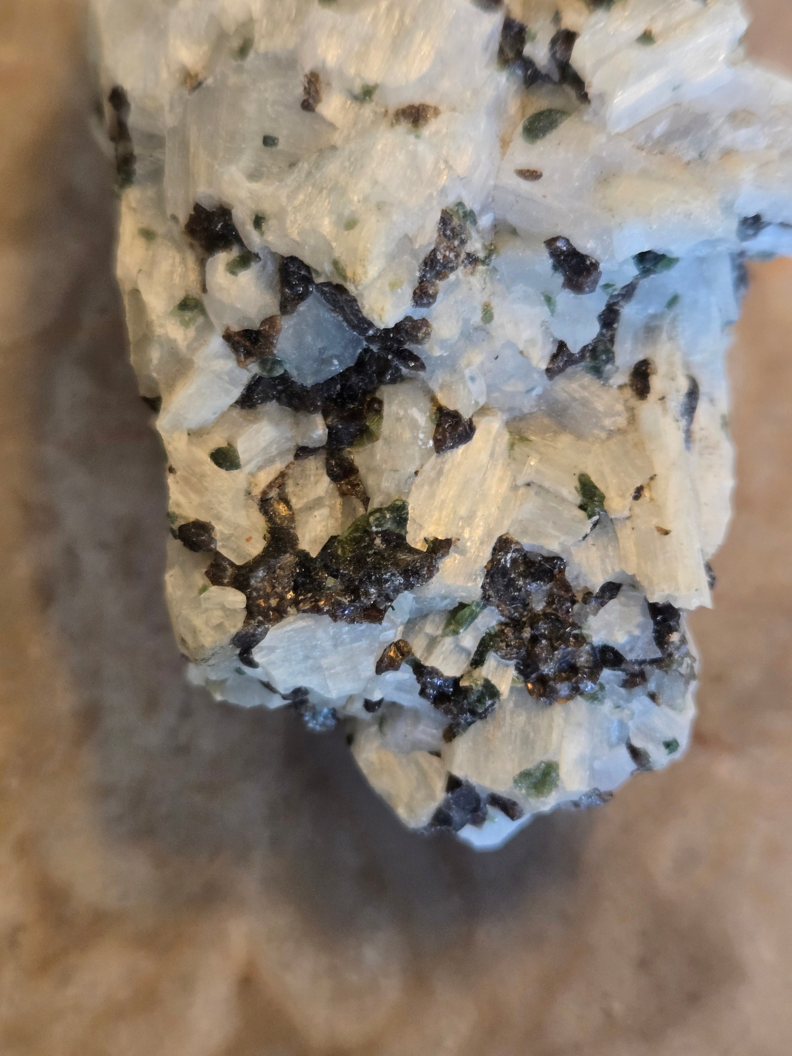 Wollastonite diopside andradite