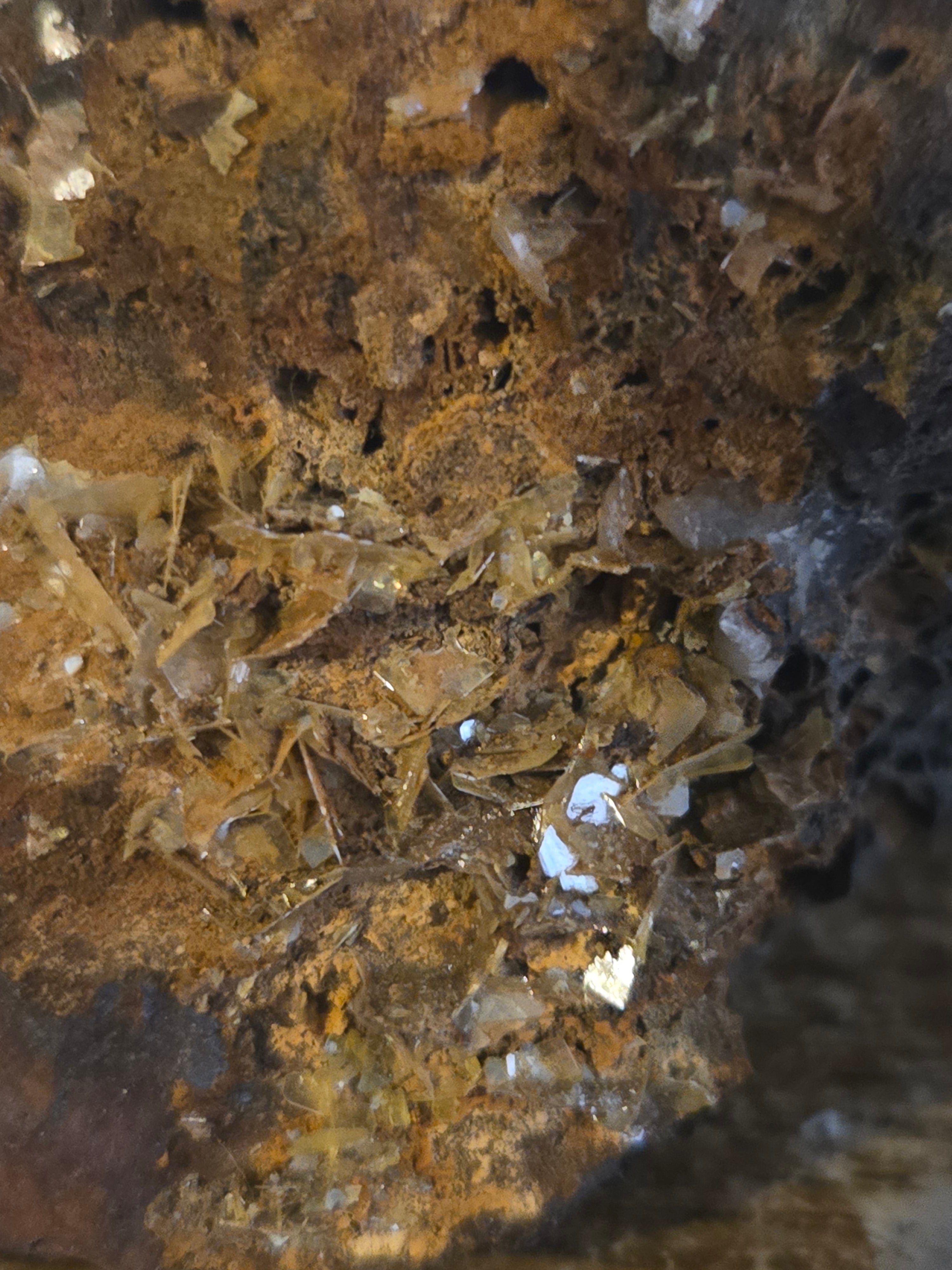 Wulfenite