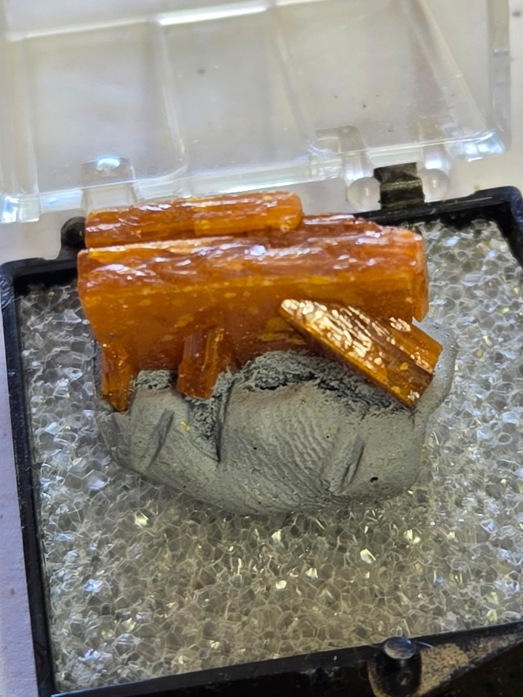 Wulfenite crystal