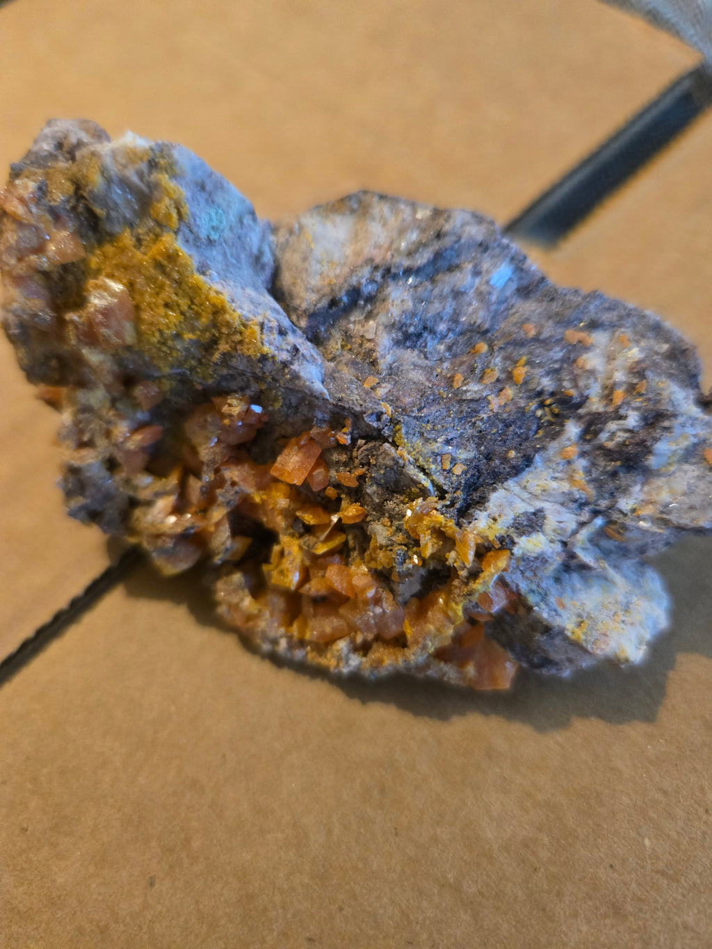 Wulfenite mimetite