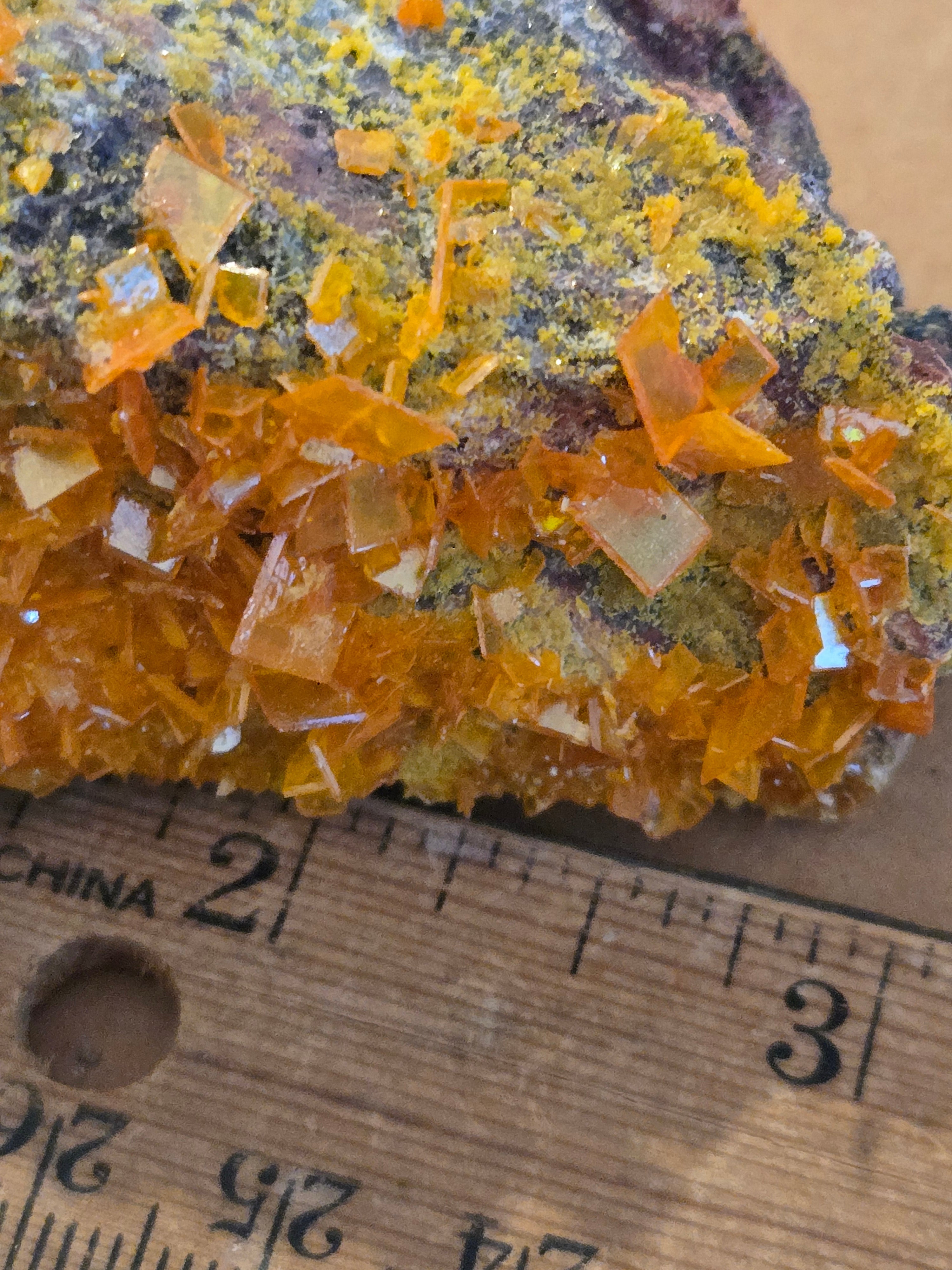 Wulfenite with mimetite