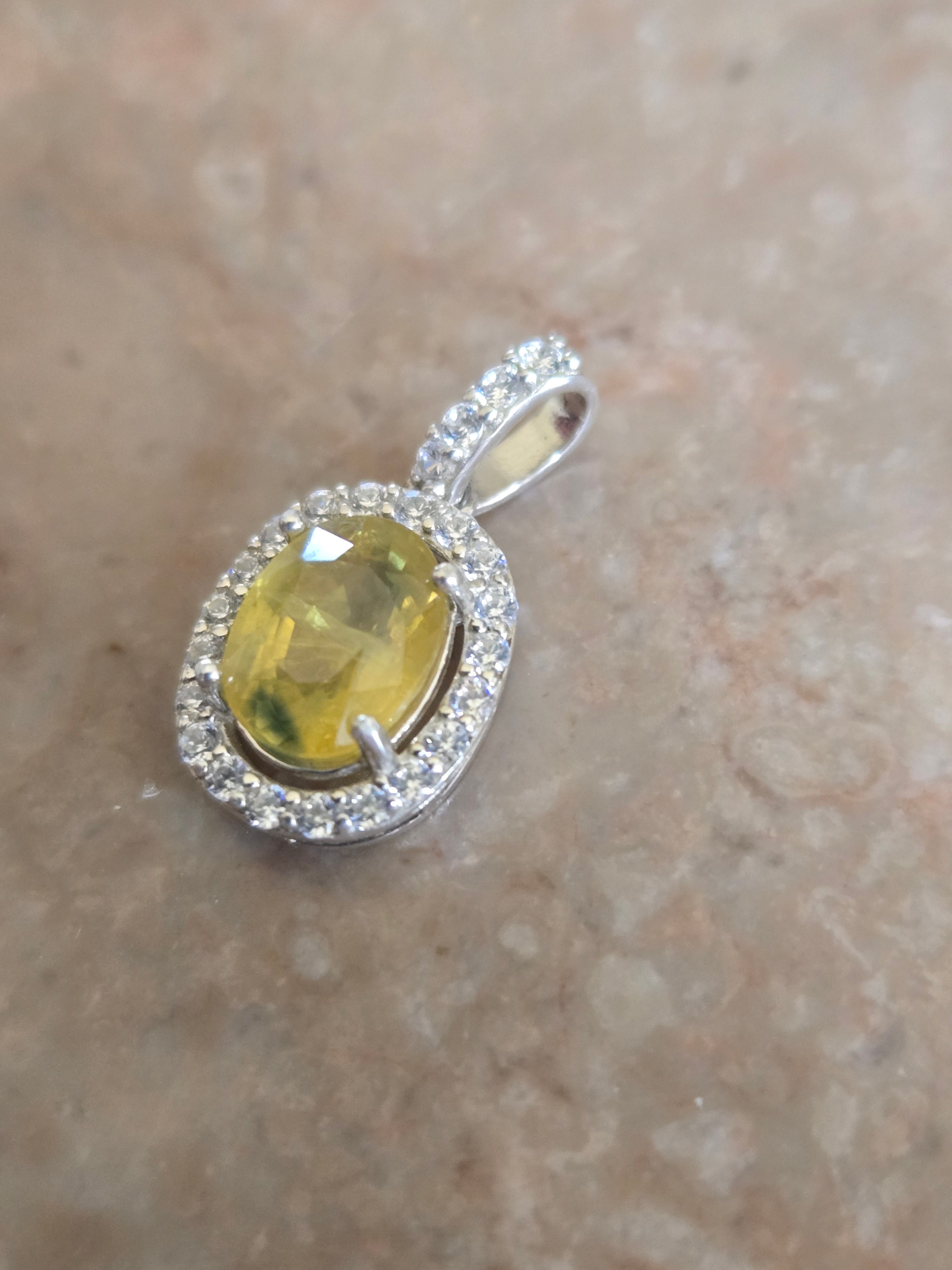 Yellow sapphire oval pendant