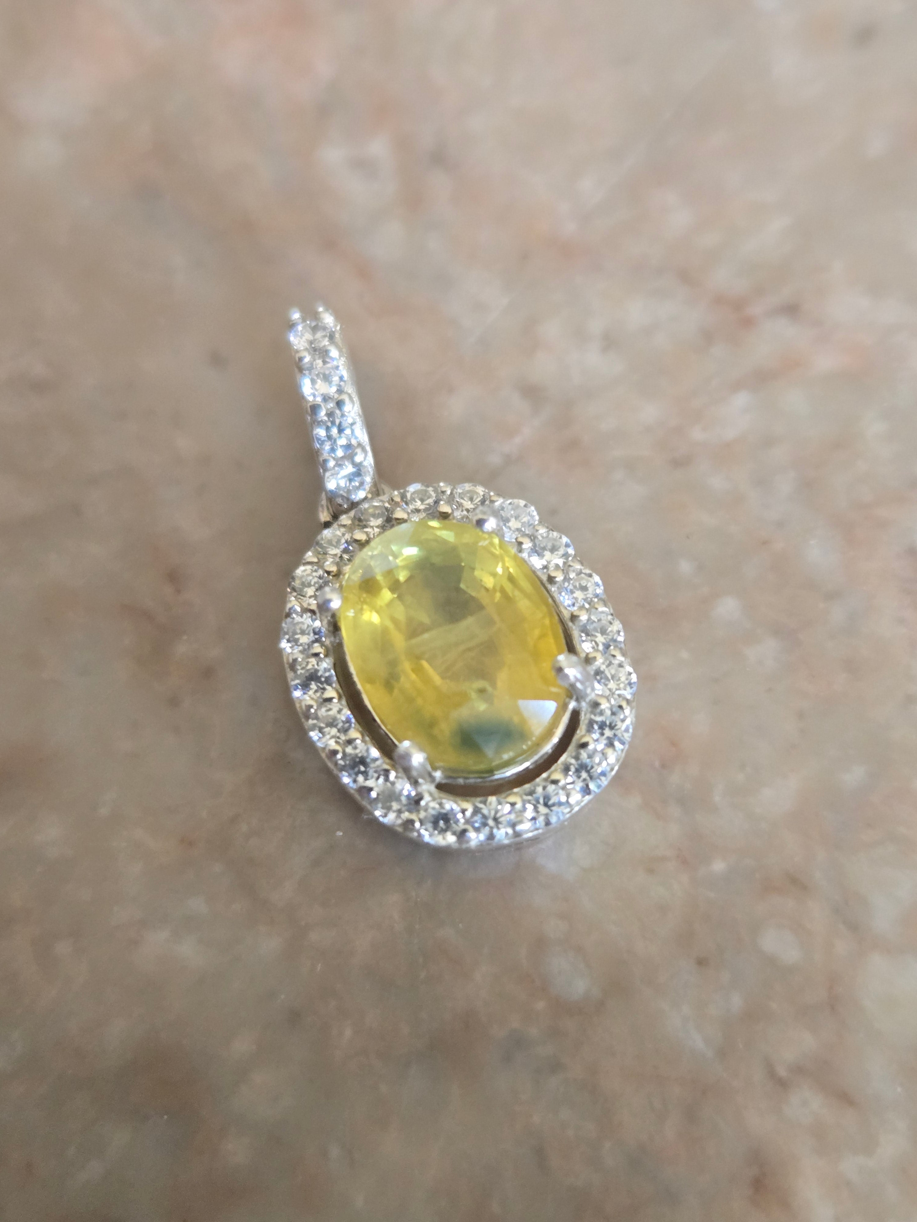 Yellow sapphire oval pendant