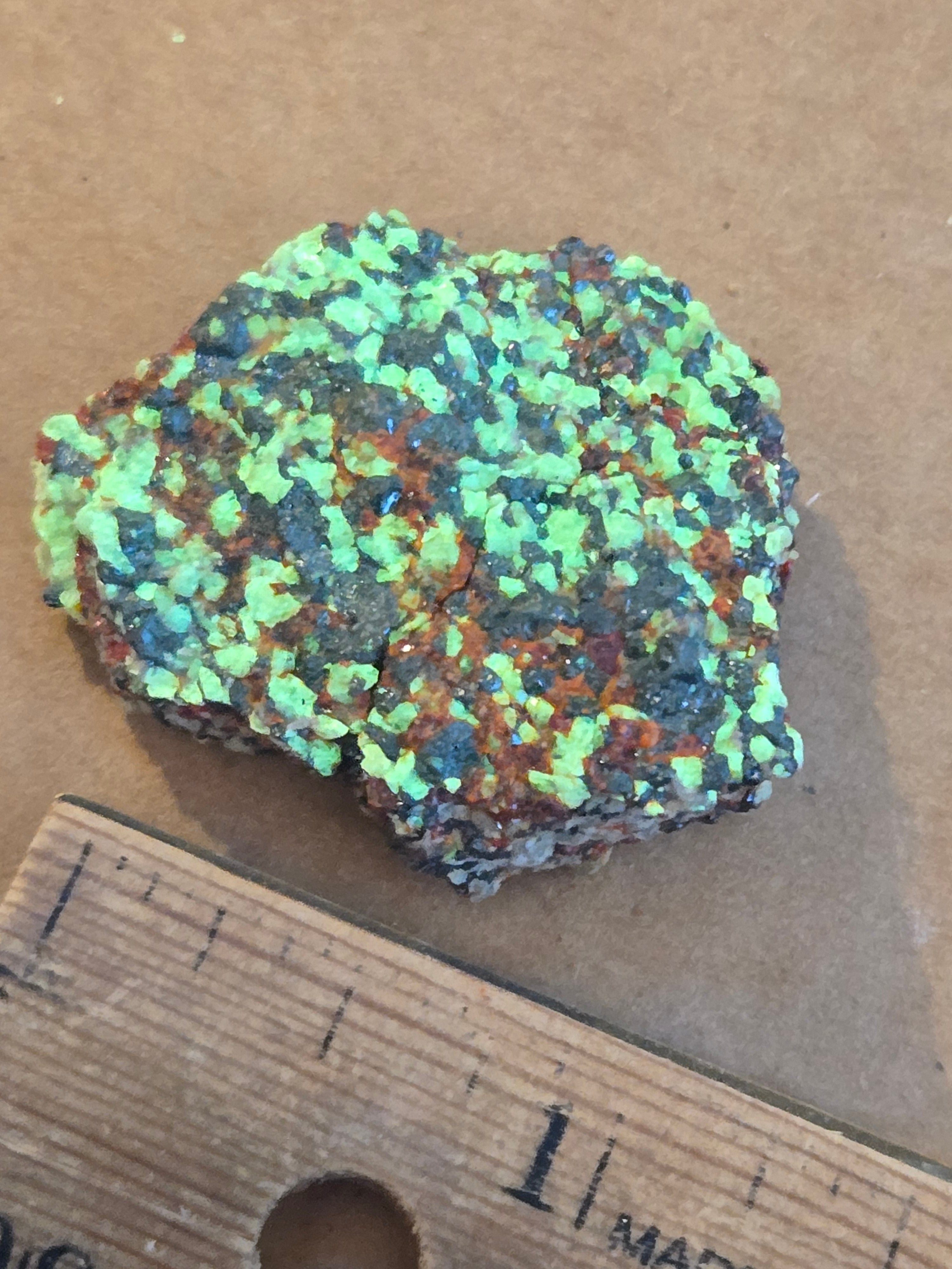 Zincite franklinite calcite