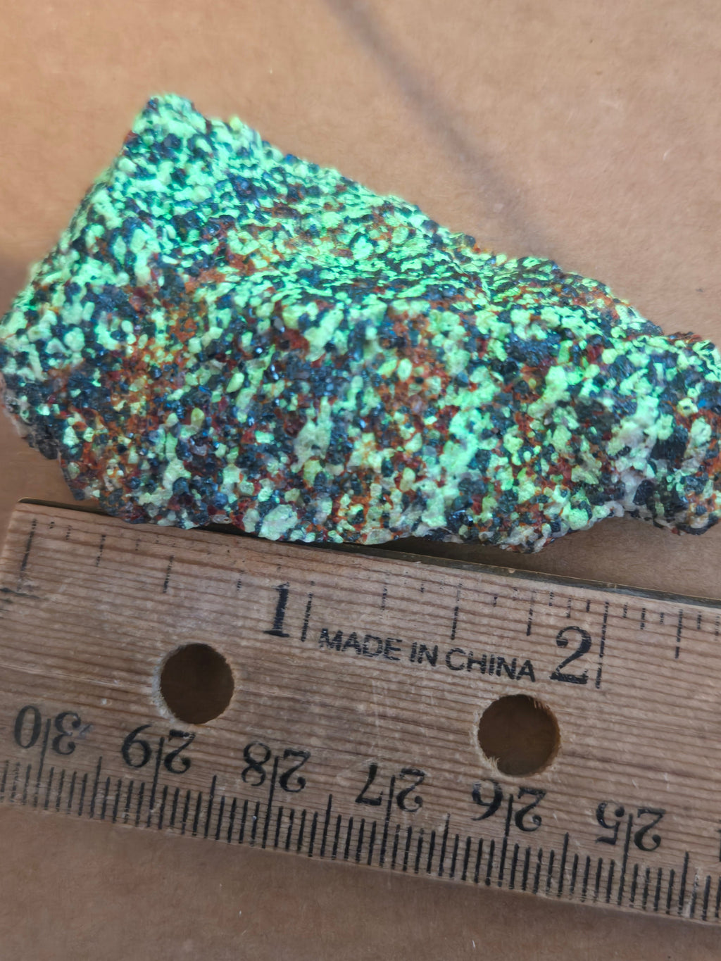 Zincite franklinite calcite