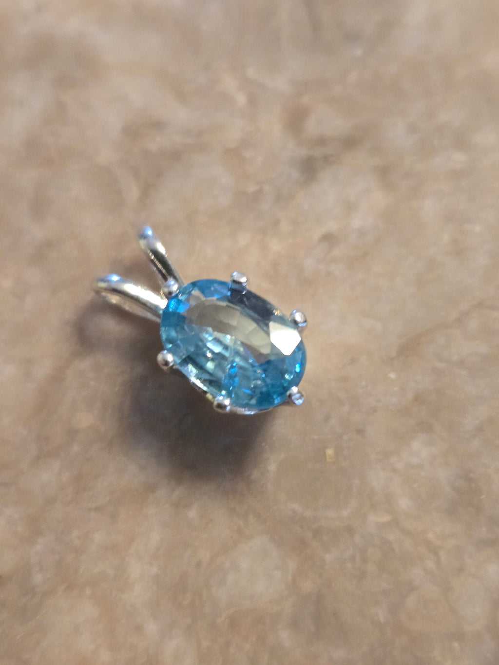 Zircon Cambodia pendant