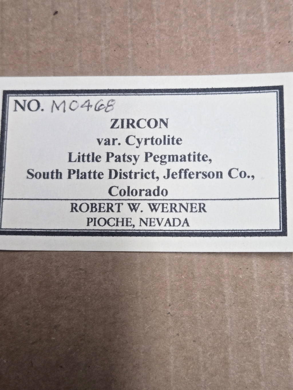 Zircon var cyrtolite