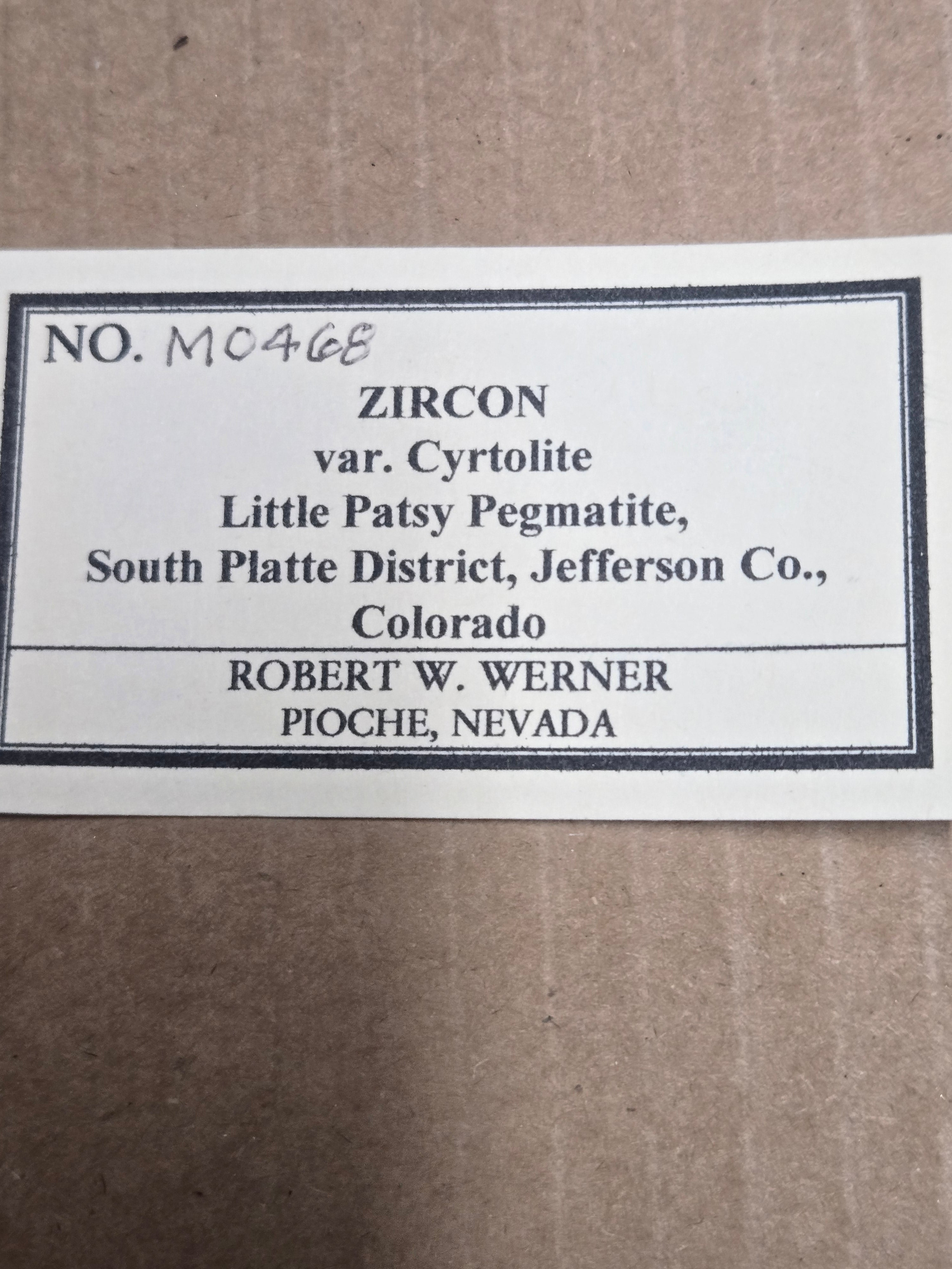 Zircon var cyrtolite